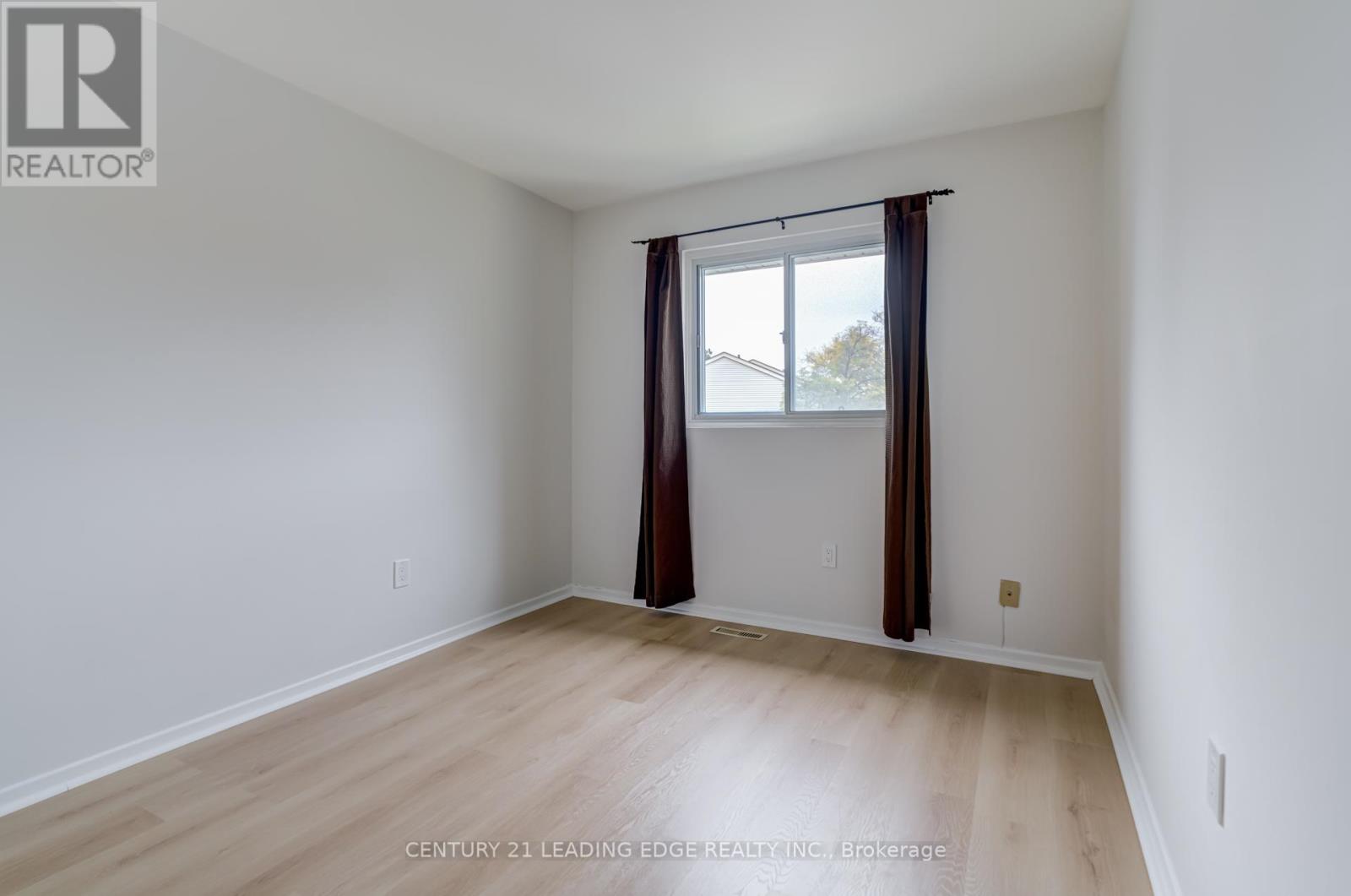 93 - 2779 Gananoque Drive, Mississauga, Ontario  L5N 2E4 - Photo 18 - W12473142