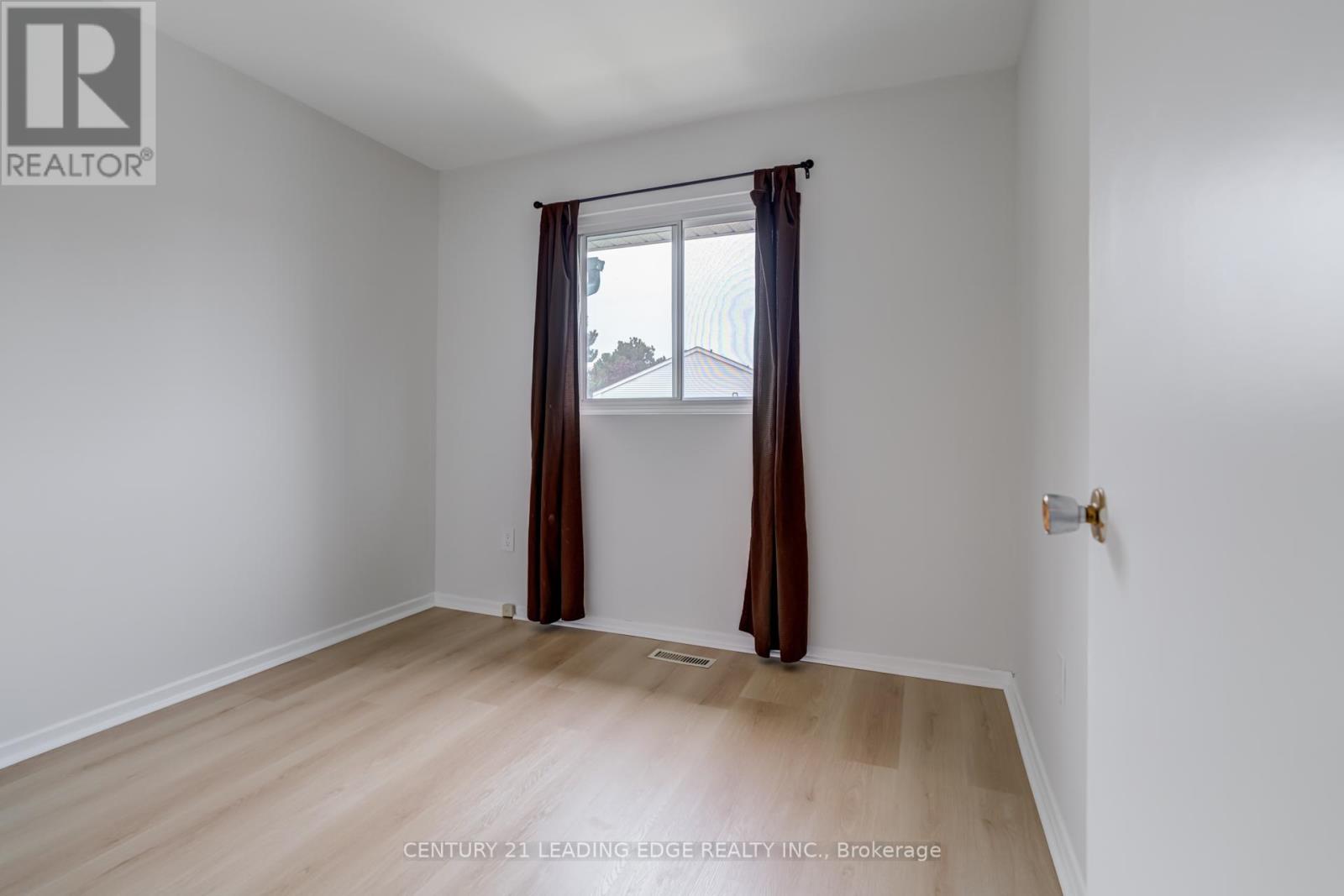 93 - 2779 Gananoque Drive, Mississauga, Ontario  L5N 2E4 - Photo 20 - W12473142