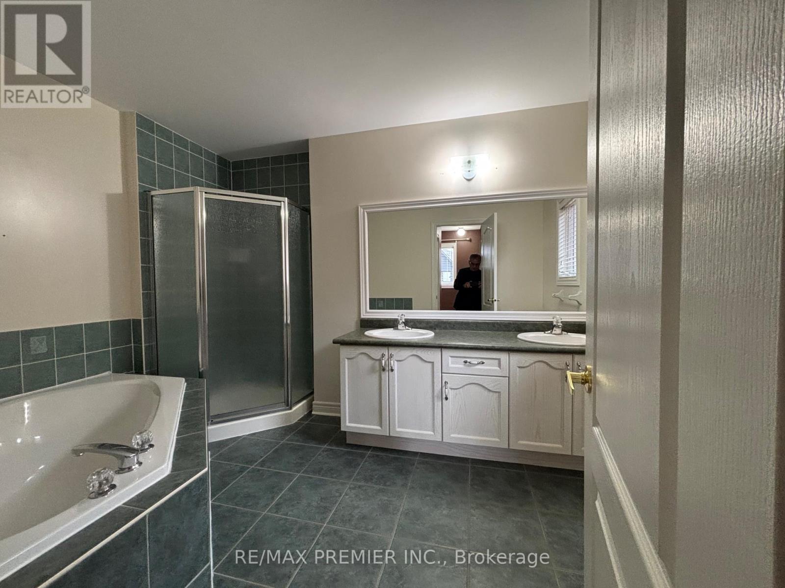325 Vellore Avenue, Vaughan, Ontario  L4H 2Z2 - Photo 21 - N12470422