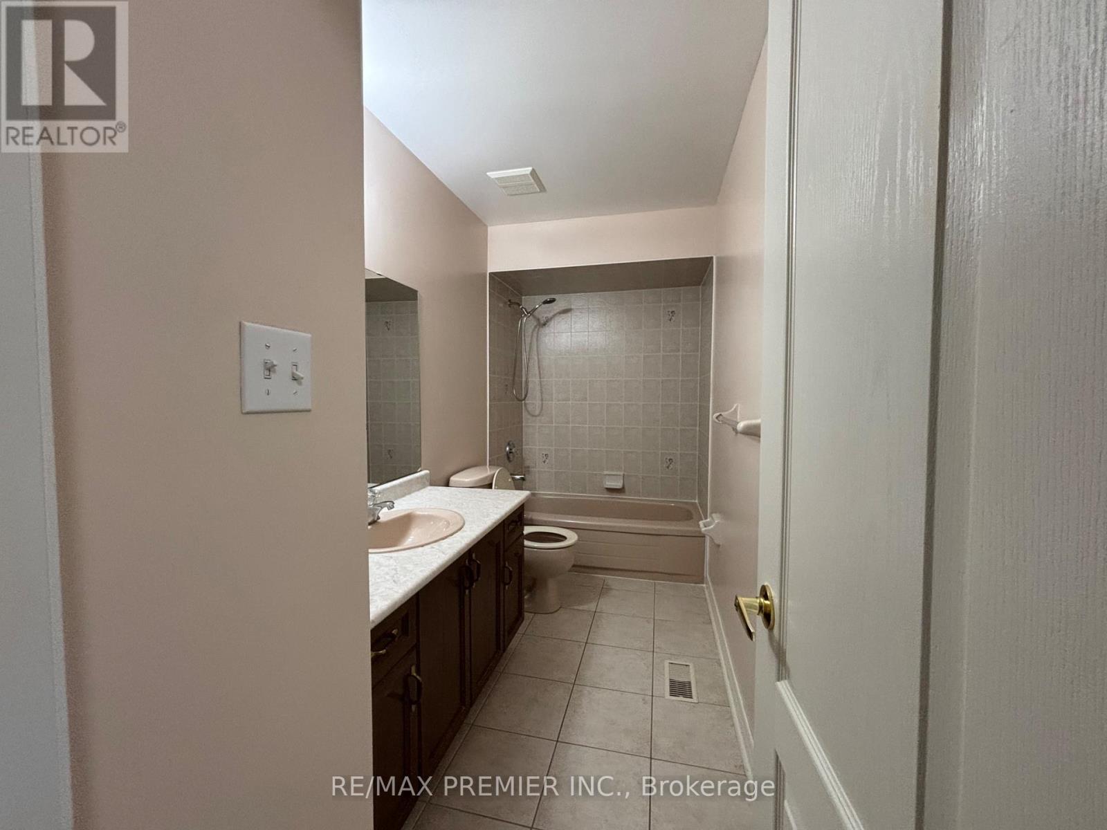 325 Vellore Avenue, Vaughan, Ontario  L4H 2Z2 - Photo 20 - N12470422