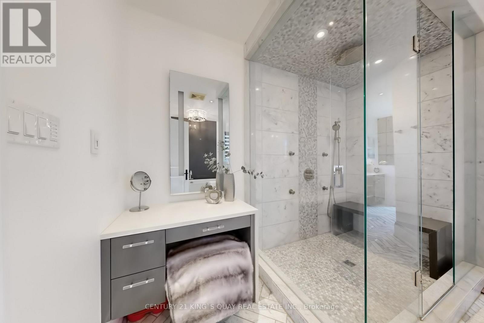 8 Parkway Avenue, Markham, Ontario  L3P 2E8 - Photo 29 - N12471532