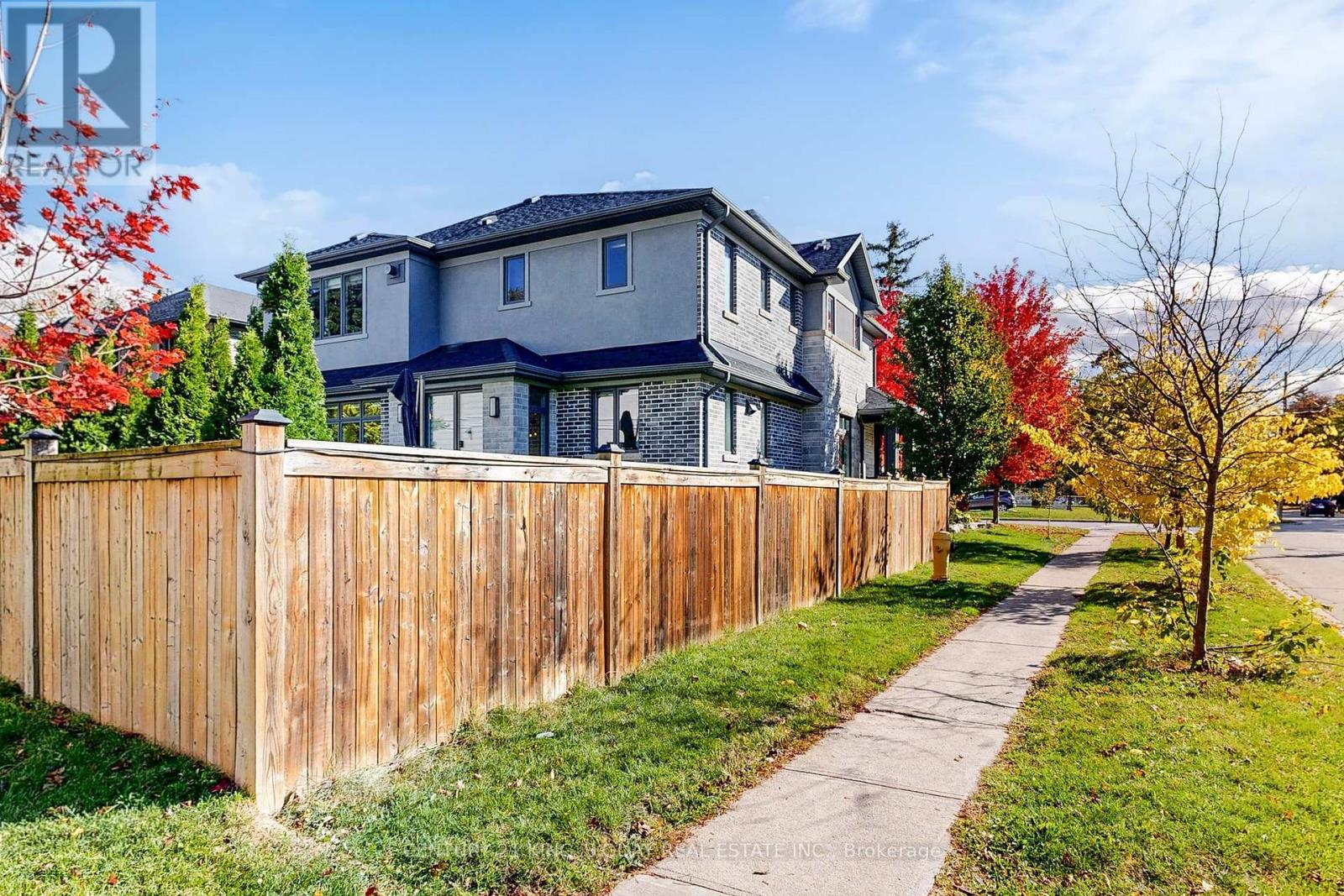 8 Parkway Avenue, Markham, Ontario  L3P 2E8 - Photo 50 - N12471532