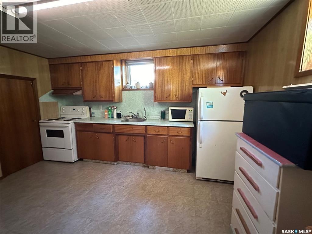 913 Third Street, Estevan, Saskatchewan  S4A 0R2 - Photo 17 - SK021374