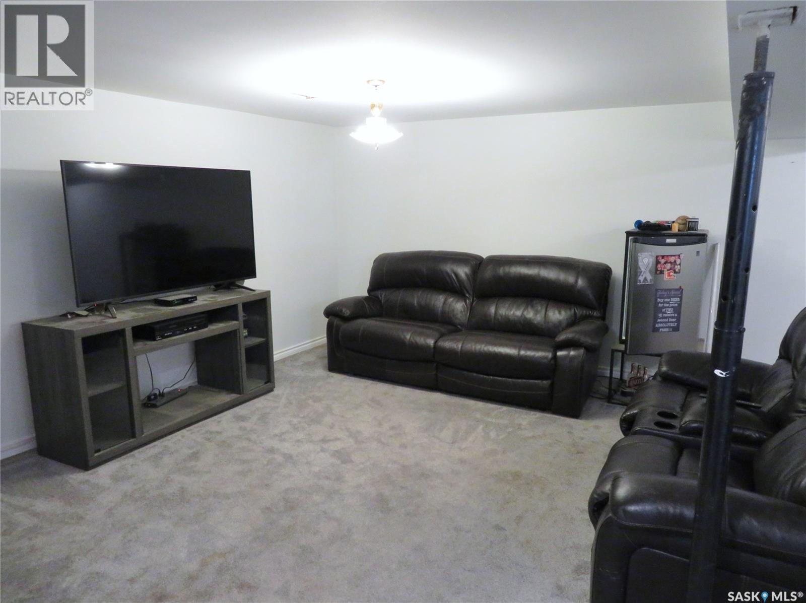 933 Macklem Drive, Saskatoon, Saskatchewan  S7L 4R7 - Photo 12 - SK021314