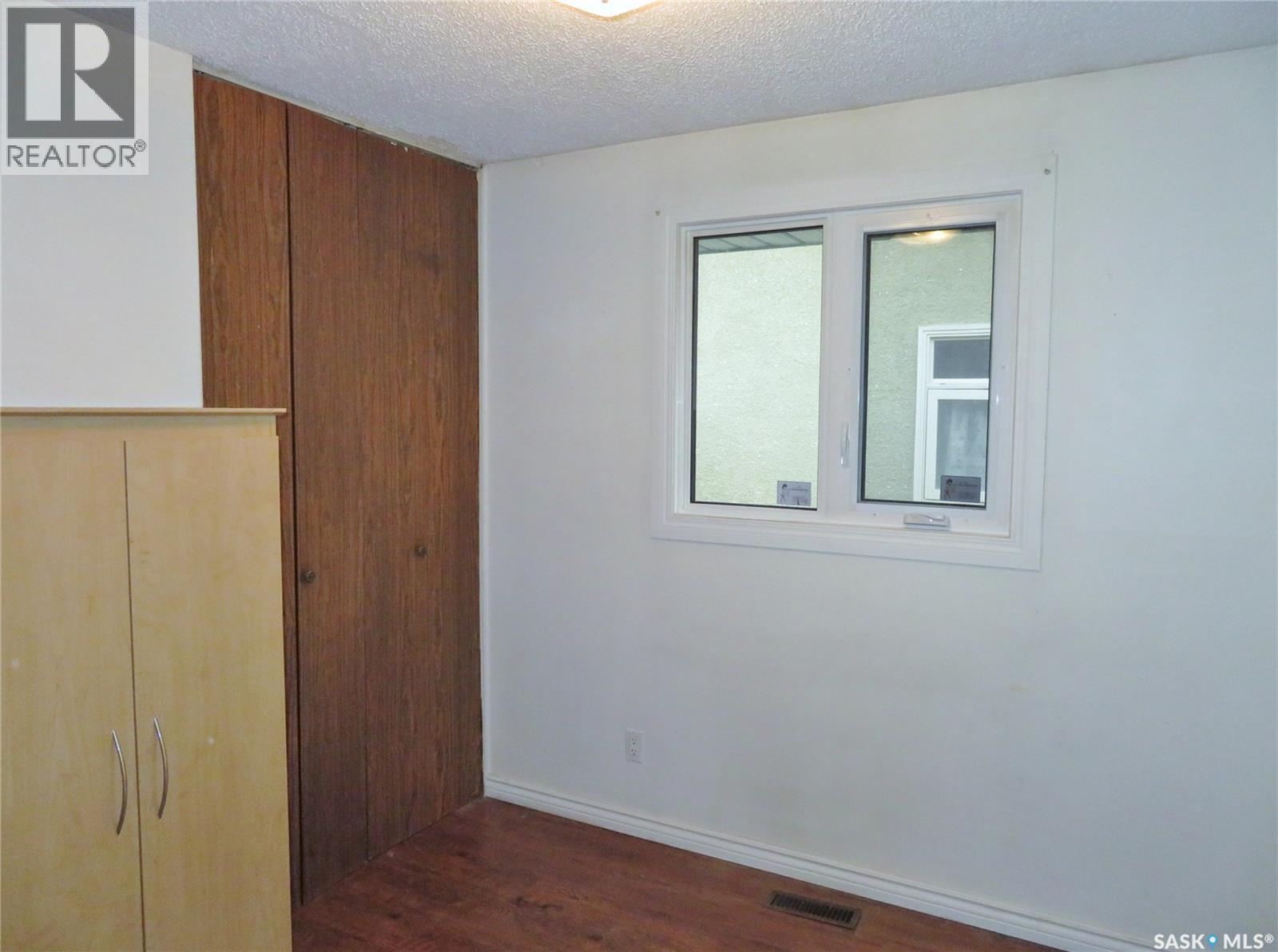 933 Macklem Drive, Saskatoon, Saskatchewan  S7L 4R7 - Photo 9 - SK021314