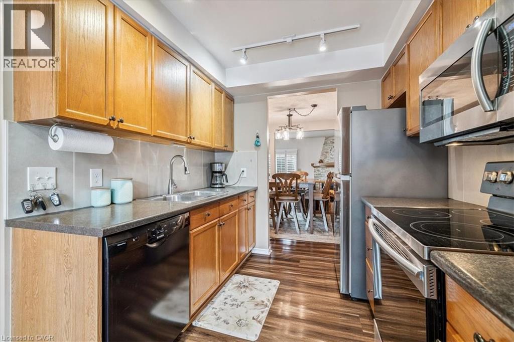 15 Ellington Avenue Unit# 5, Stoney Creek, Ontario  L8E 4P3 - Photo 17 - 40778861