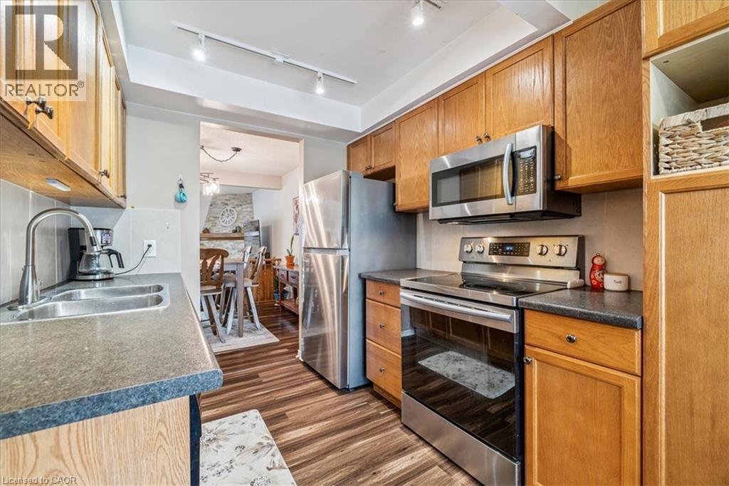 15 Ellington Avenue Unit# 5, Stoney Creek, Ontario  L8E 4P3 - Photo 18 - 40778861