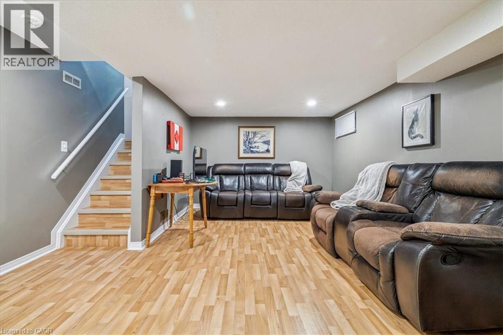 15 Ellington Avenue Unit# 5, Stoney Creek, Ontario  L8E 4P3 - Photo 5 - 40778861