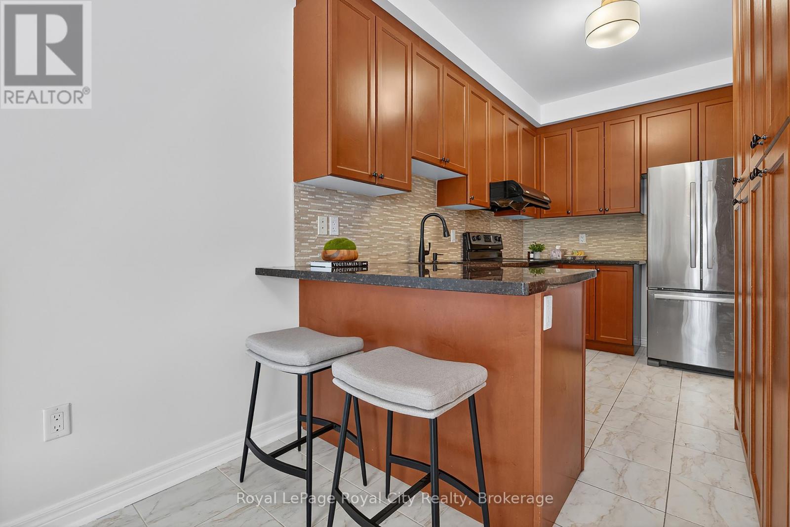 275 Comiskey Crescent, Mississauga (Meadowvale Village), Ontario  L5W 0C4 - Photo 12 - W12473716