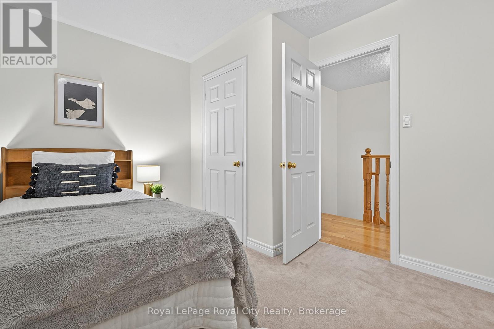 275 Comiskey Crescent, Mississauga (Meadowvale Village), Ontario  L5W 0C4 - Photo 17 - W12473716