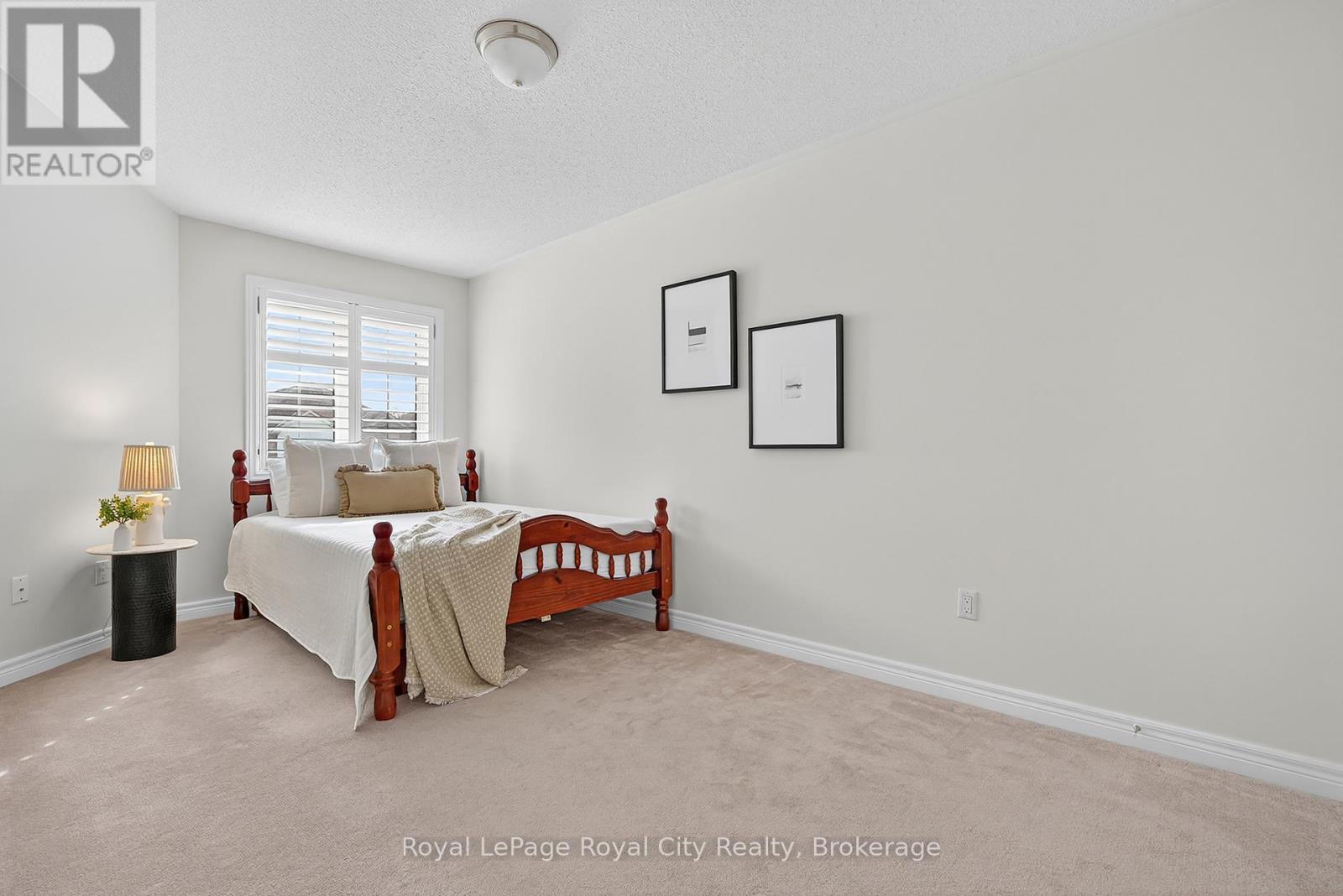 275 Comiskey Crescent, Mississauga (Meadowvale Village), Ontario  L5W 0C4 - Photo 19 - W12473716
