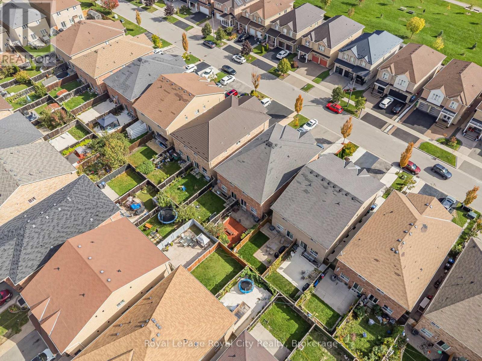 275 Comiskey Crescent, Mississauga (Meadowvale Village), Ontario  L5W 0C4 - Photo 25 - W12473716