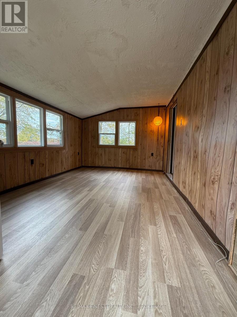 1623 Road 96, Frontenac Islands (The Islands), Ontario  K0H 2Y0 - Photo 12 - X12473773