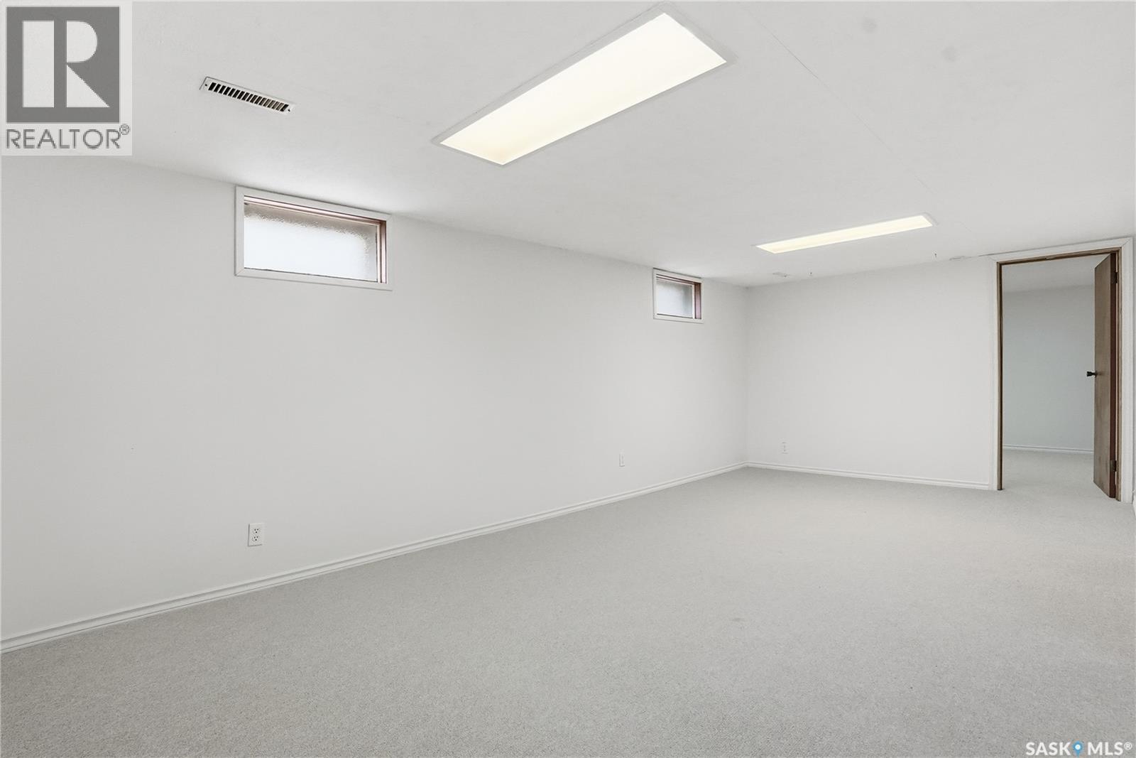 512 I Avenue S, Saskatoon, Saskatchewan  S7M 1Y5 - Photo 28 - SK021229
