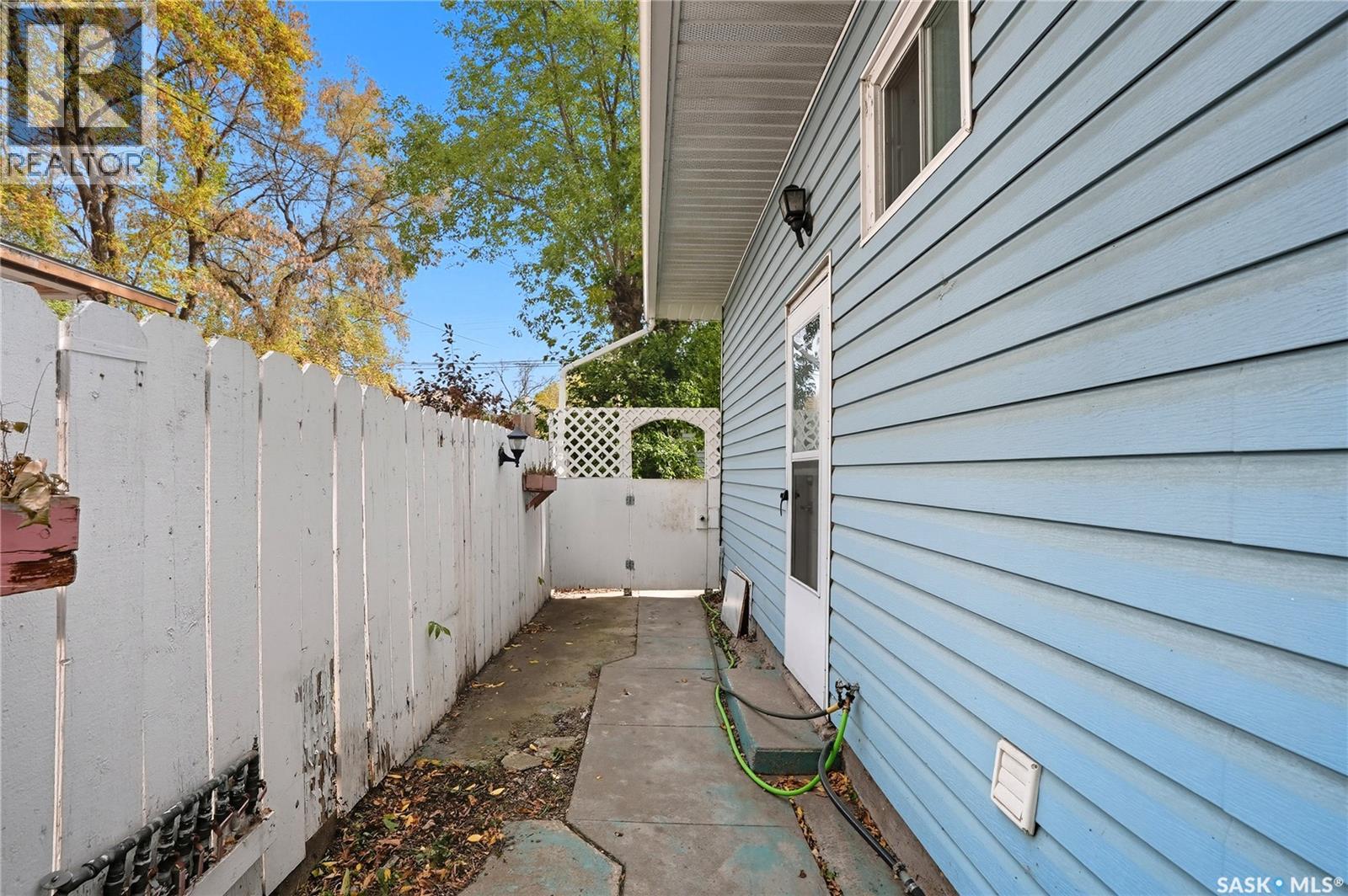 512 I Avenue S, Saskatoon, Saskatchewan  S7M 1Y5 - Photo 35 - SK021229