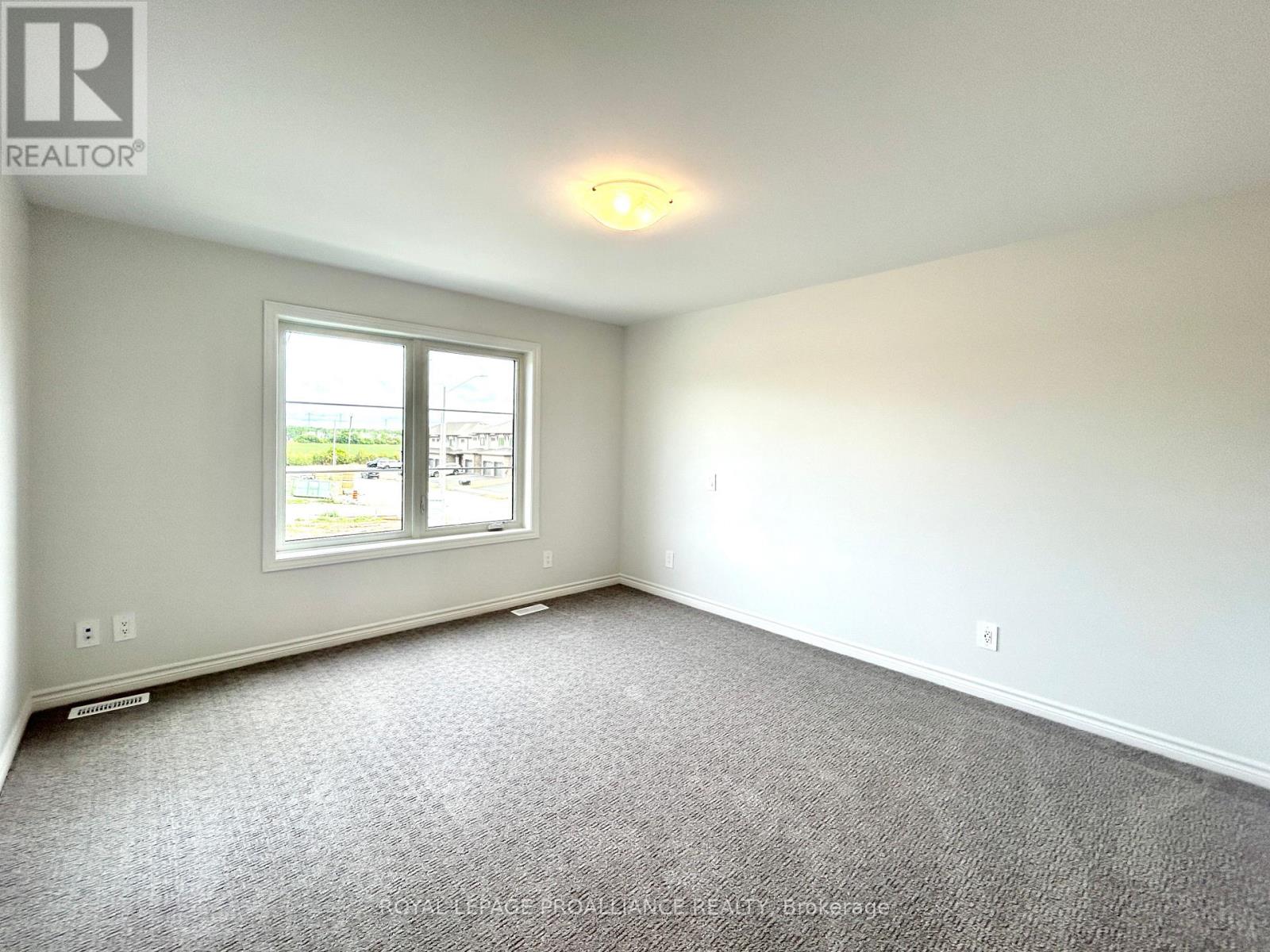 12 Riverstone Way, Belleville, Ontario K8N 0S6 - Photo 16 - X12473725