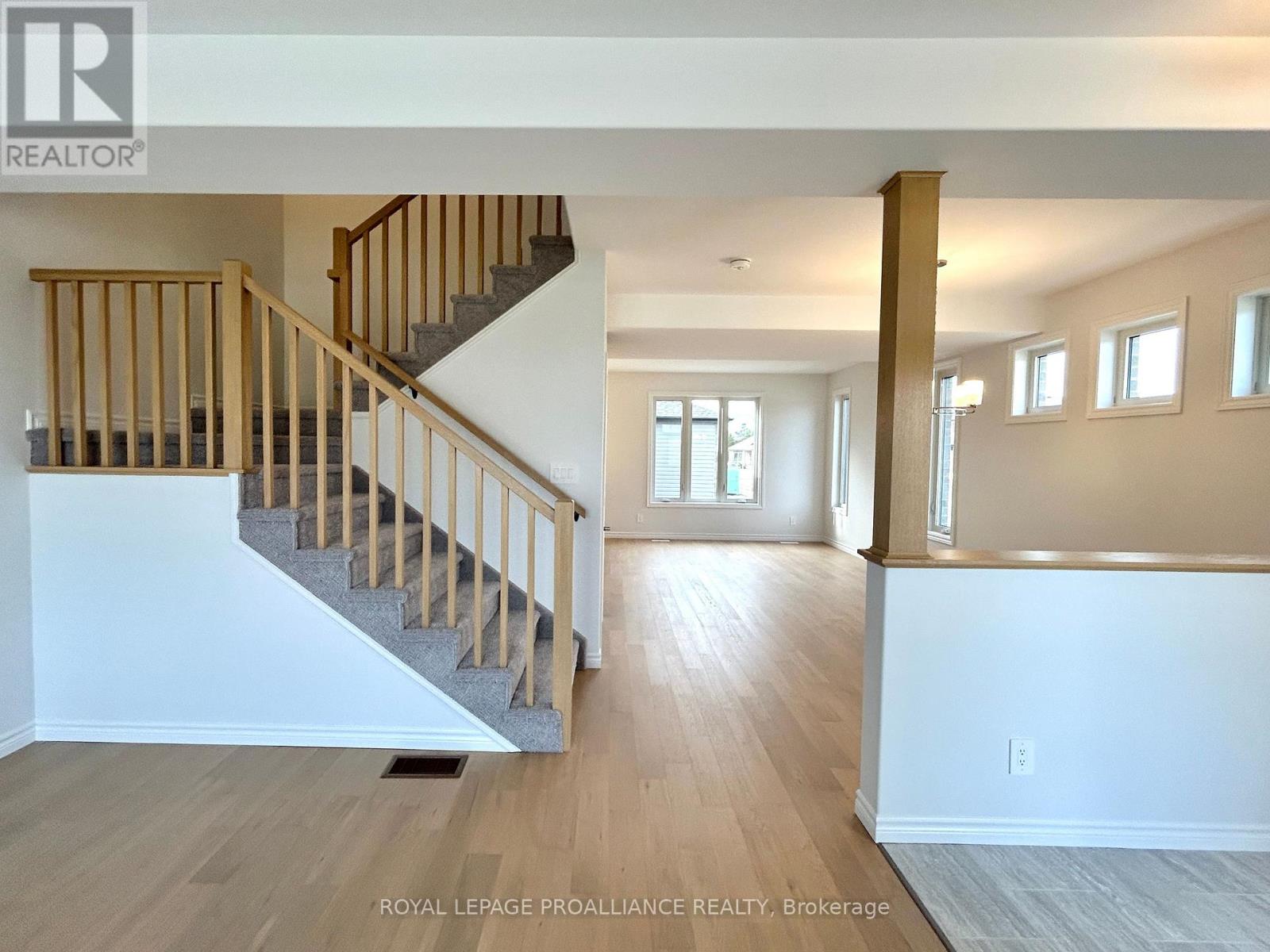 12 Riverstone Way, Belleville, Ontario K8N 0S6 - Photo 4 - X12473725