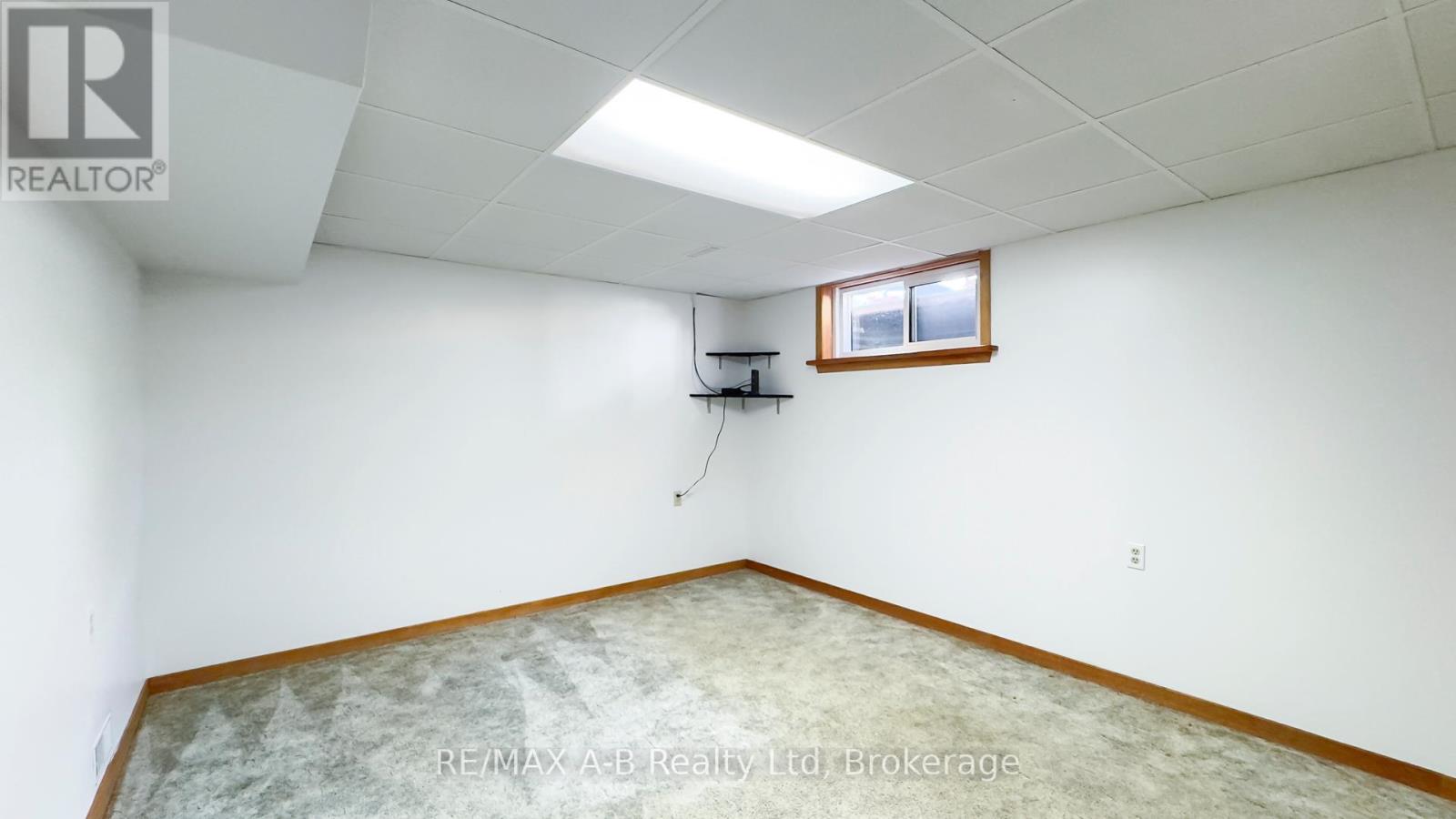 221 Coulton Drive, West Perth (Mitchell), Ontario  N0K 1N0 - Photo 28 - X12473825