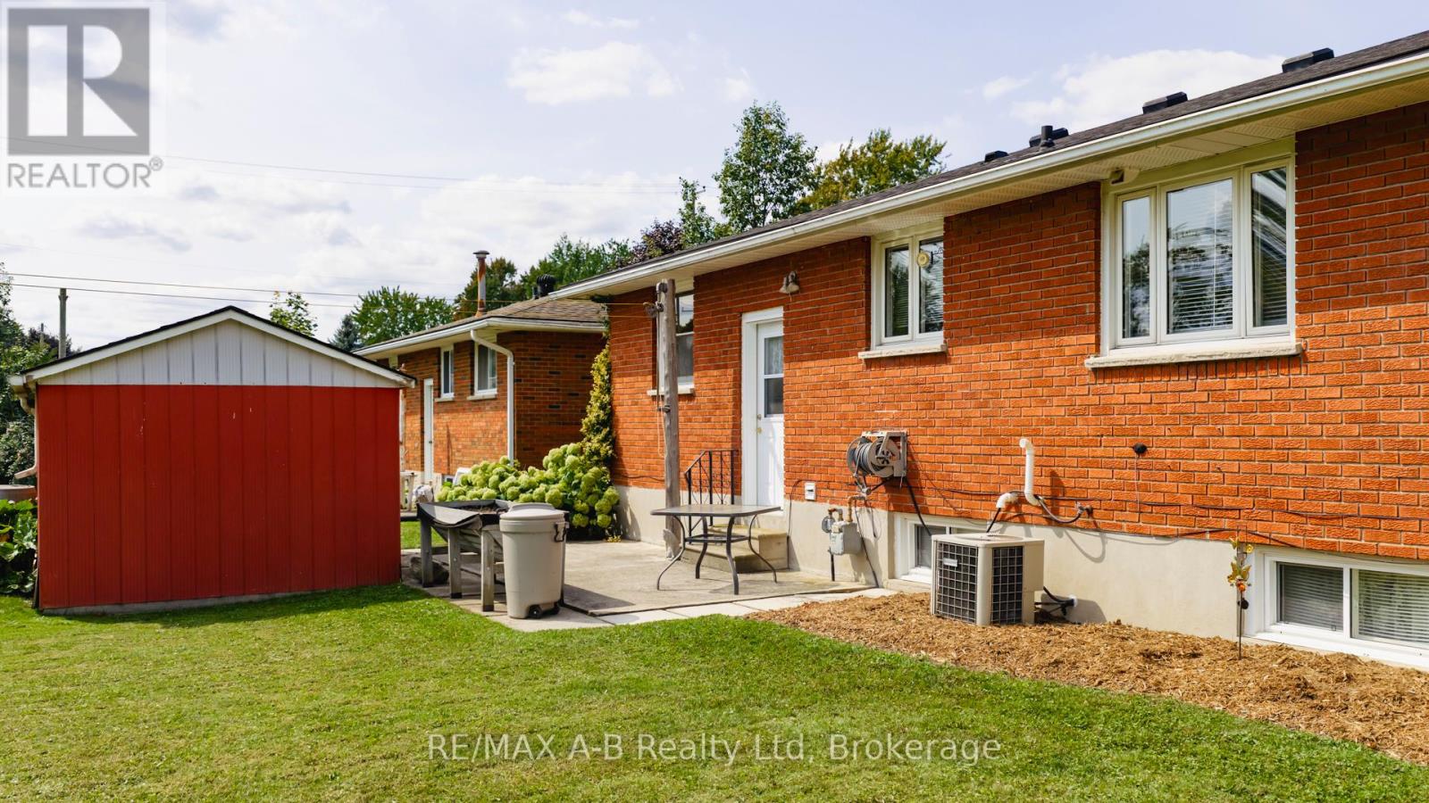 221 Coulton Drive, West Perth (Mitchell), Ontario  N0K 1N0 - Photo 32 - X12473825