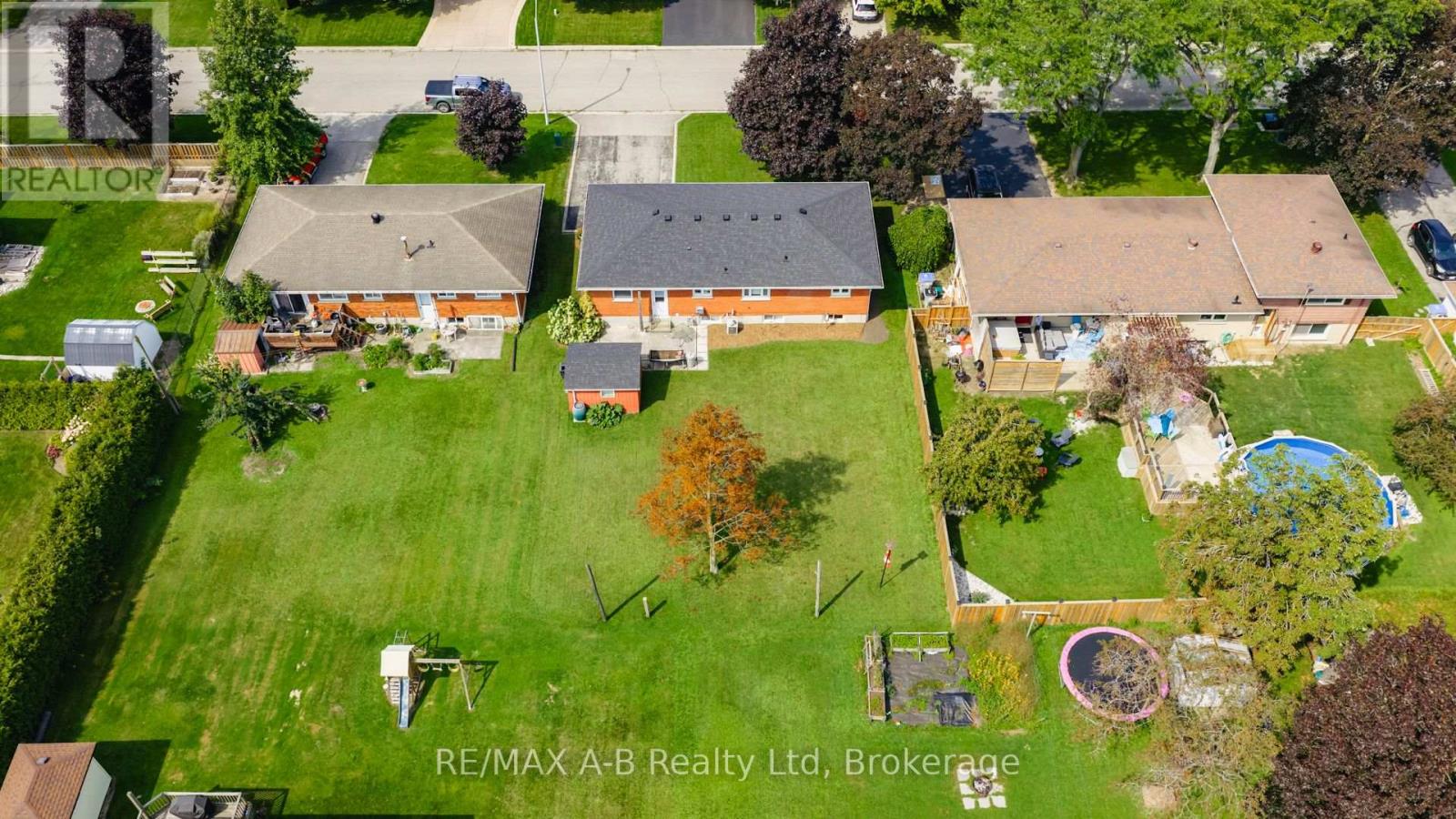 221 Coulton Drive, West Perth (Mitchell), Ontario  N0K 1N0 - Photo 34 - X12473825