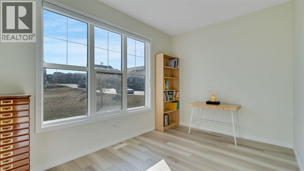 18 Amblehurst Path Nw, Calgary, Alberta  T3P 1W8 - Photo 3 - A2264041