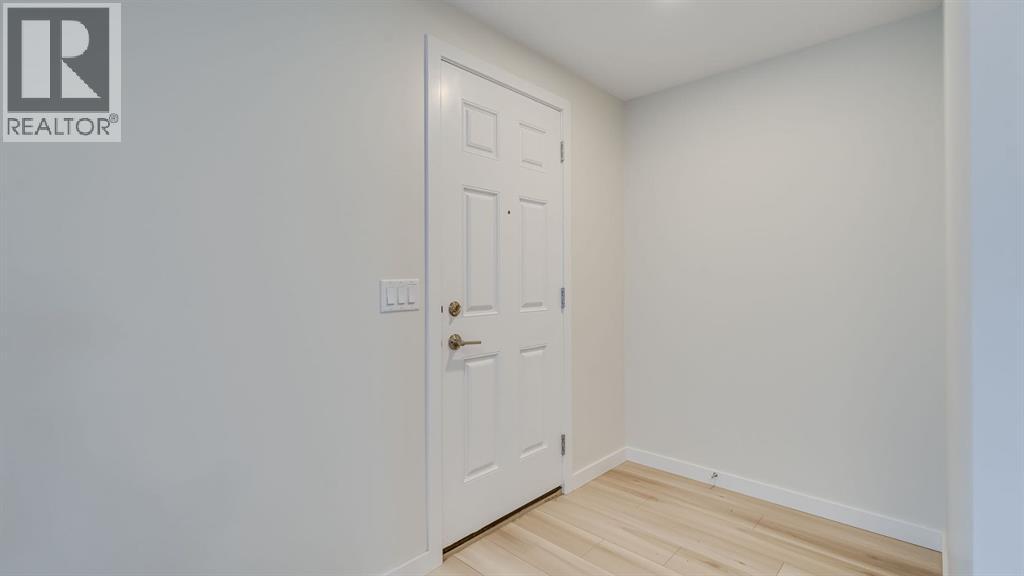 18 Amblehurst Path Nw, Calgary, Alberta  T3P 1W8 - Photo 30 - A2264041