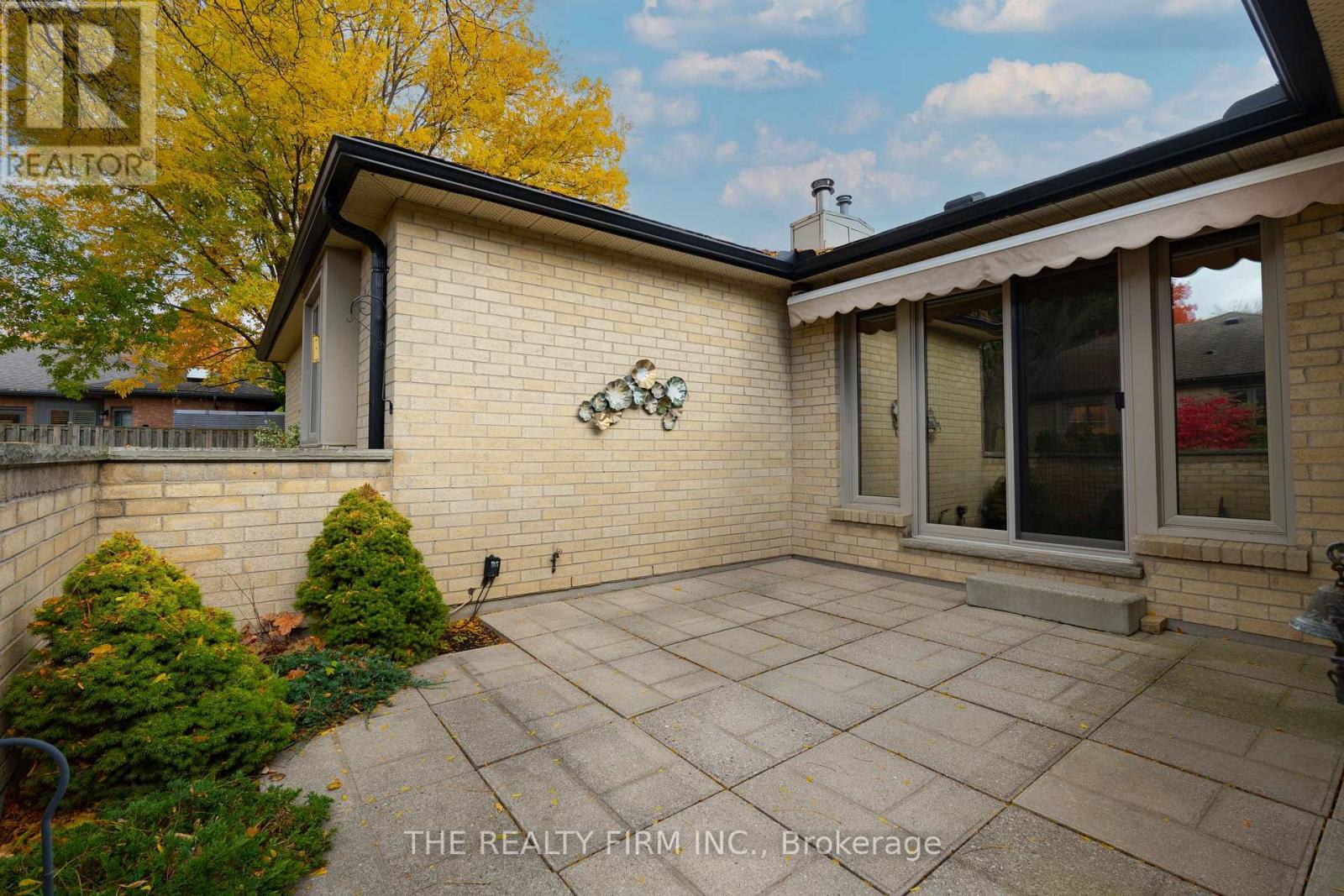 27 - 93 Pine Valley Gate, London South, Ontario  N6J 4L6 - Photo 6 - X12473832