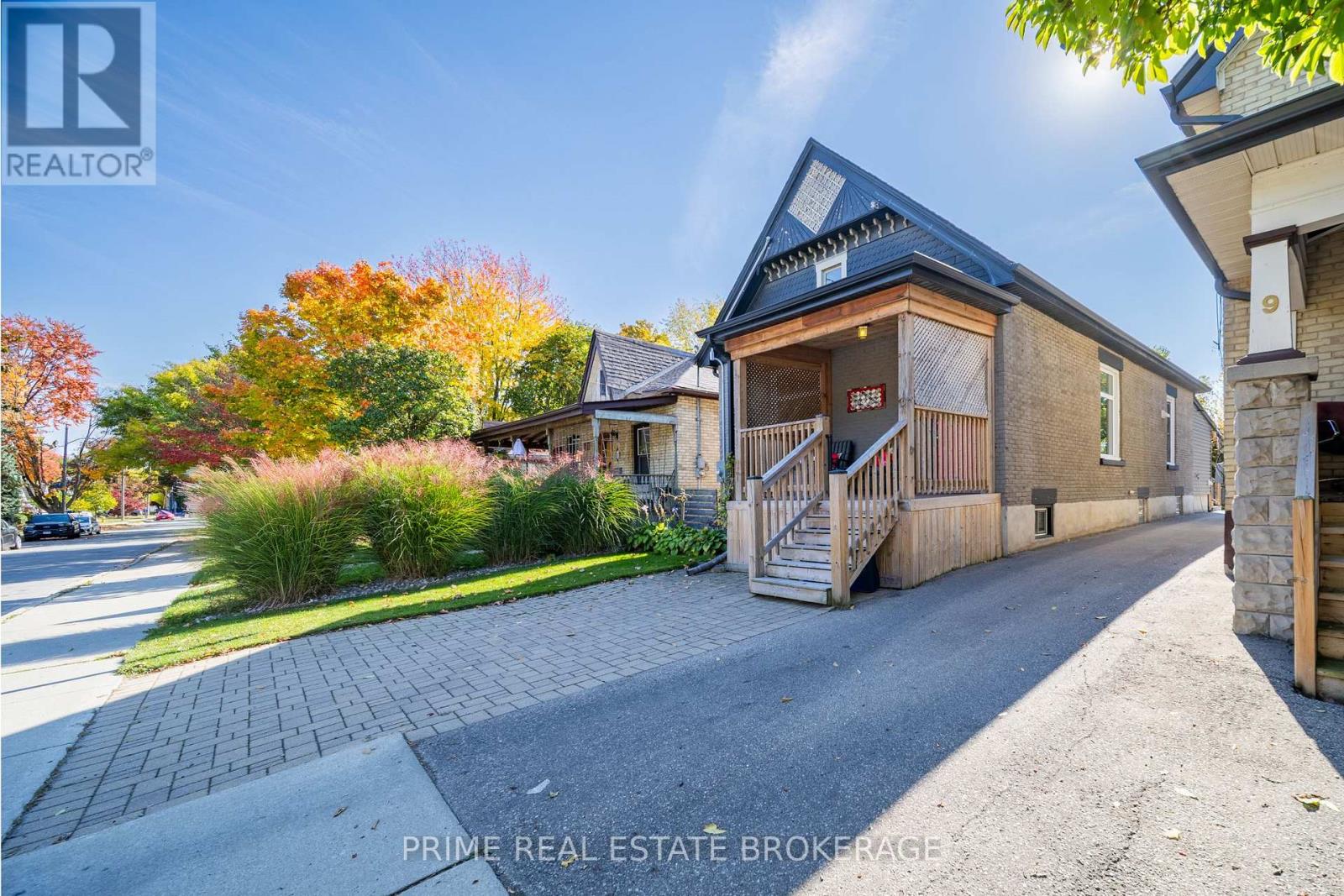 11 Briscoe Street E, London South, Ontario  N6C 1W8 - Photo 47 - X12473847