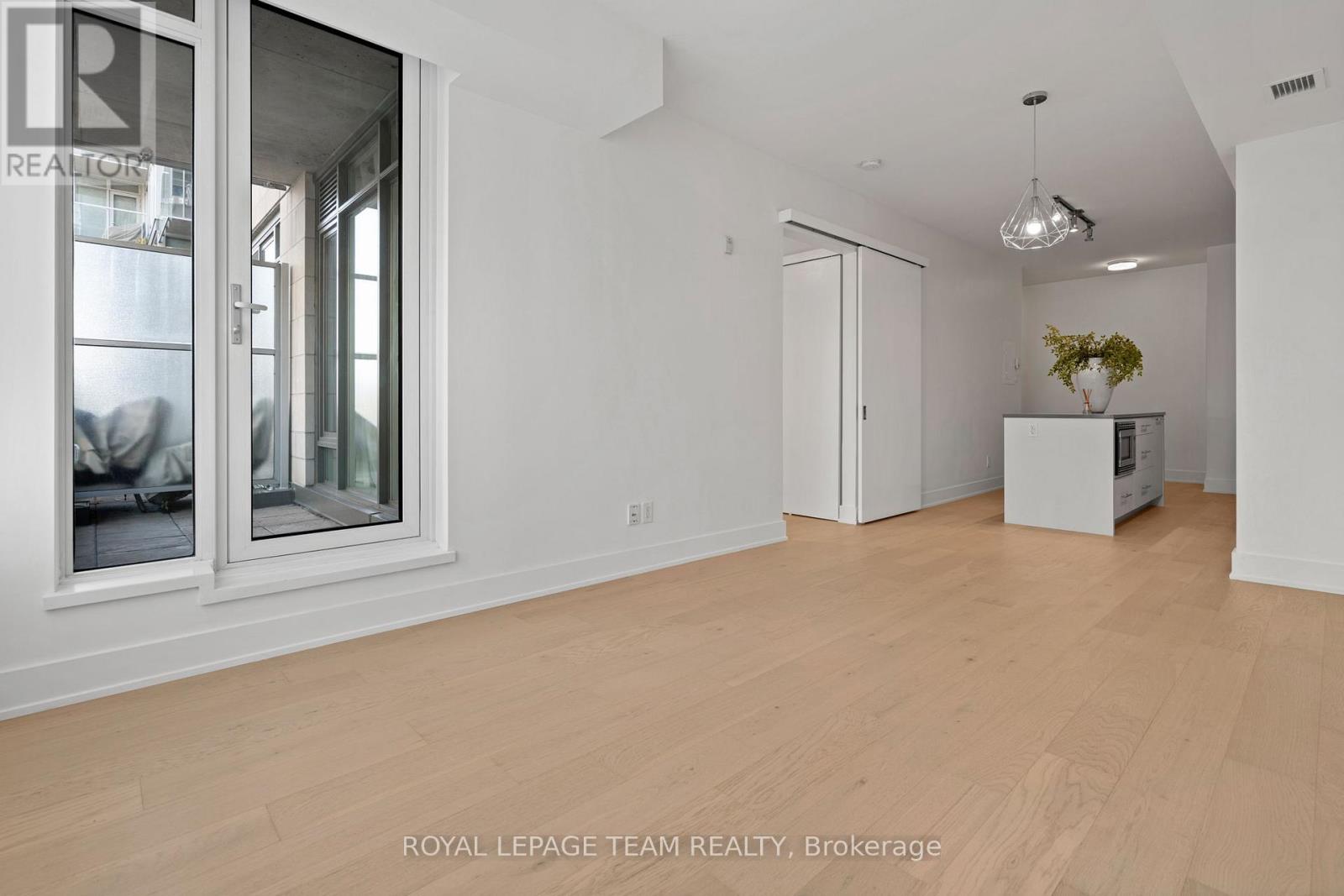 207 - 108 Richmond Road, Ottawa, Ontario  K1Z 0B3 - Photo 11 - X12473730