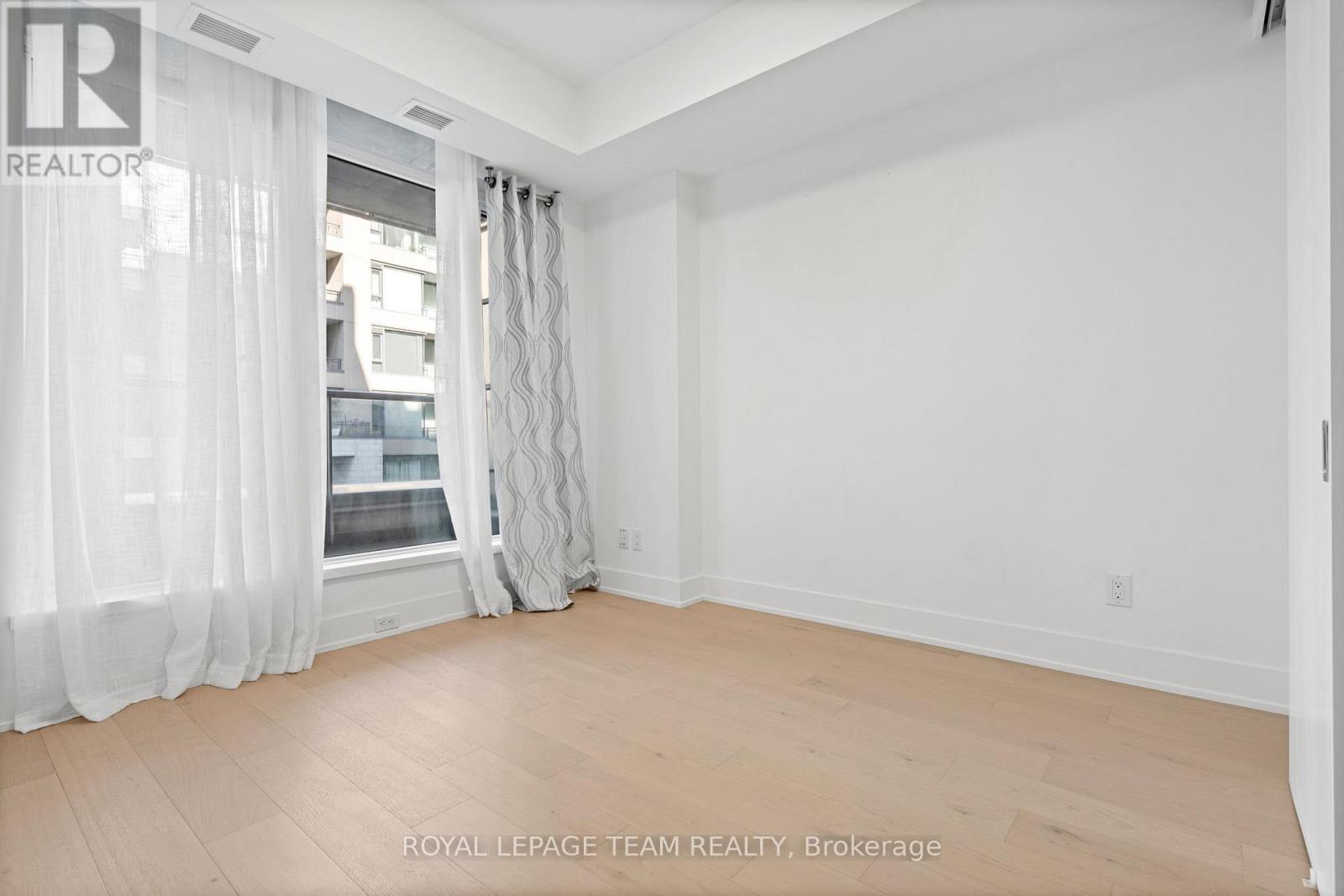 207 - 108 Richmond Road, Ottawa, Ontario  K1Z 0B3 - Photo 17 - X12473730