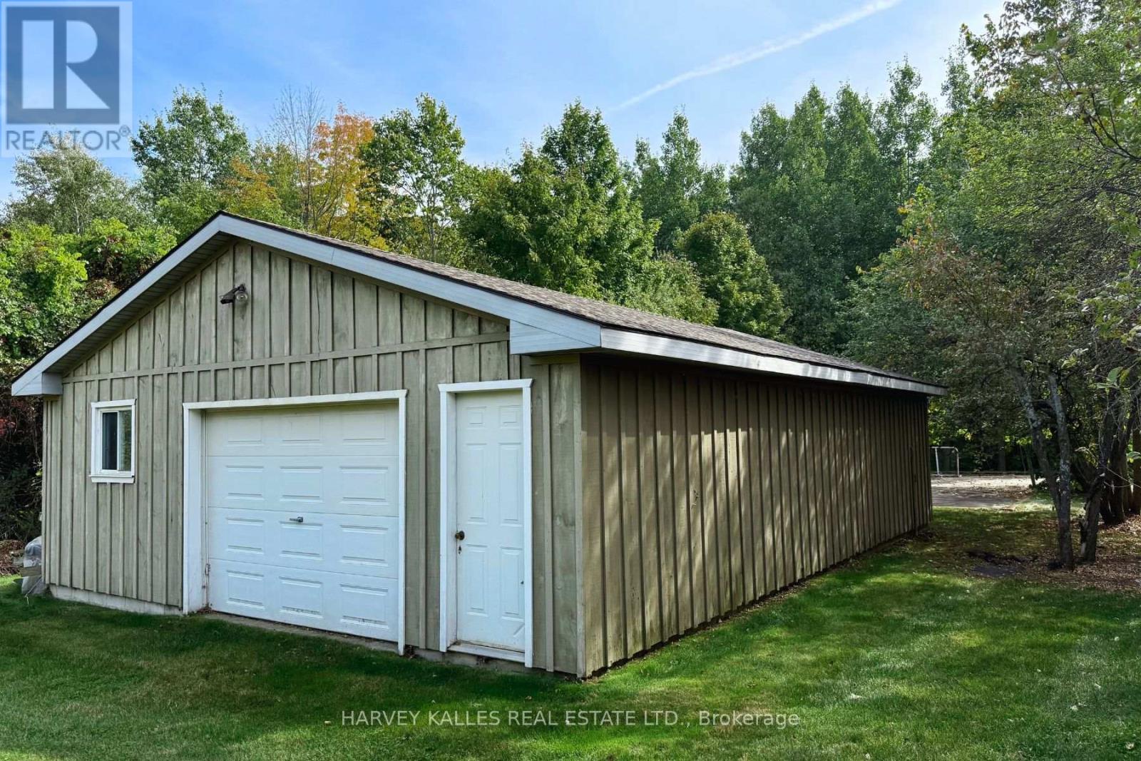3 Rutland Hill Court, Caledon, Ontario  L7C 0B4 - Photo 29 - W12406297