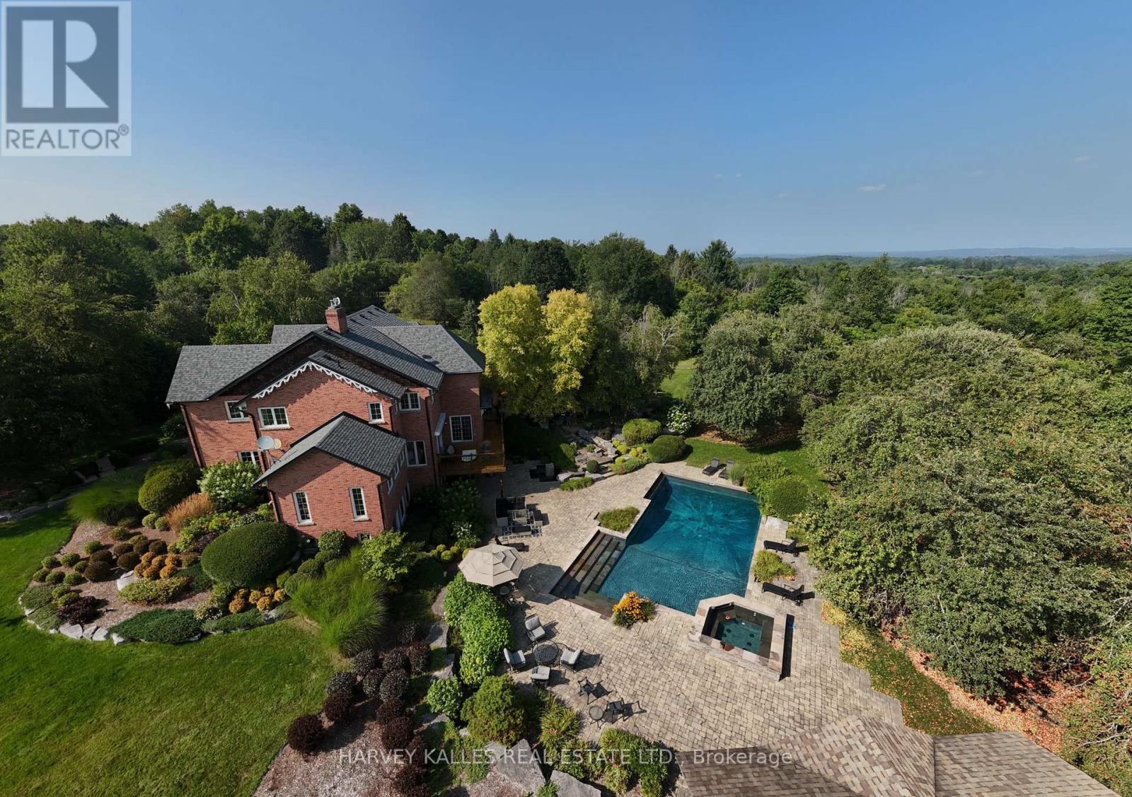 3 Rutland Hill Court, Caledon, Ontario  L7C 0B4 - Photo 32 - W12406297