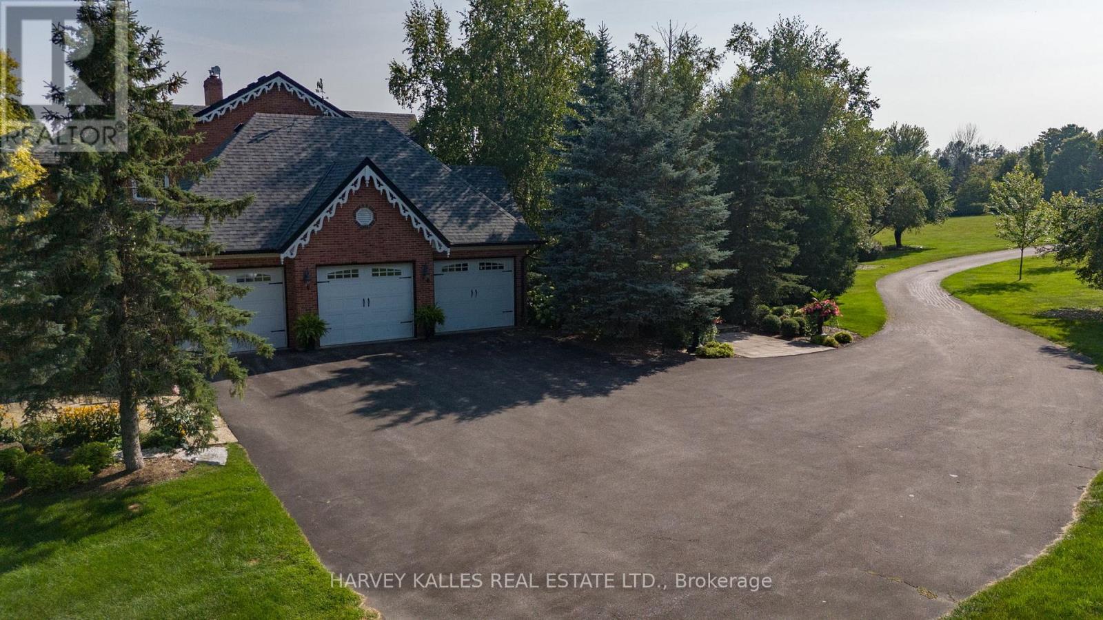 3 Rutland Hill Court, Caledon, Ontario  L7C 0B4 - Photo 39 - W12406297