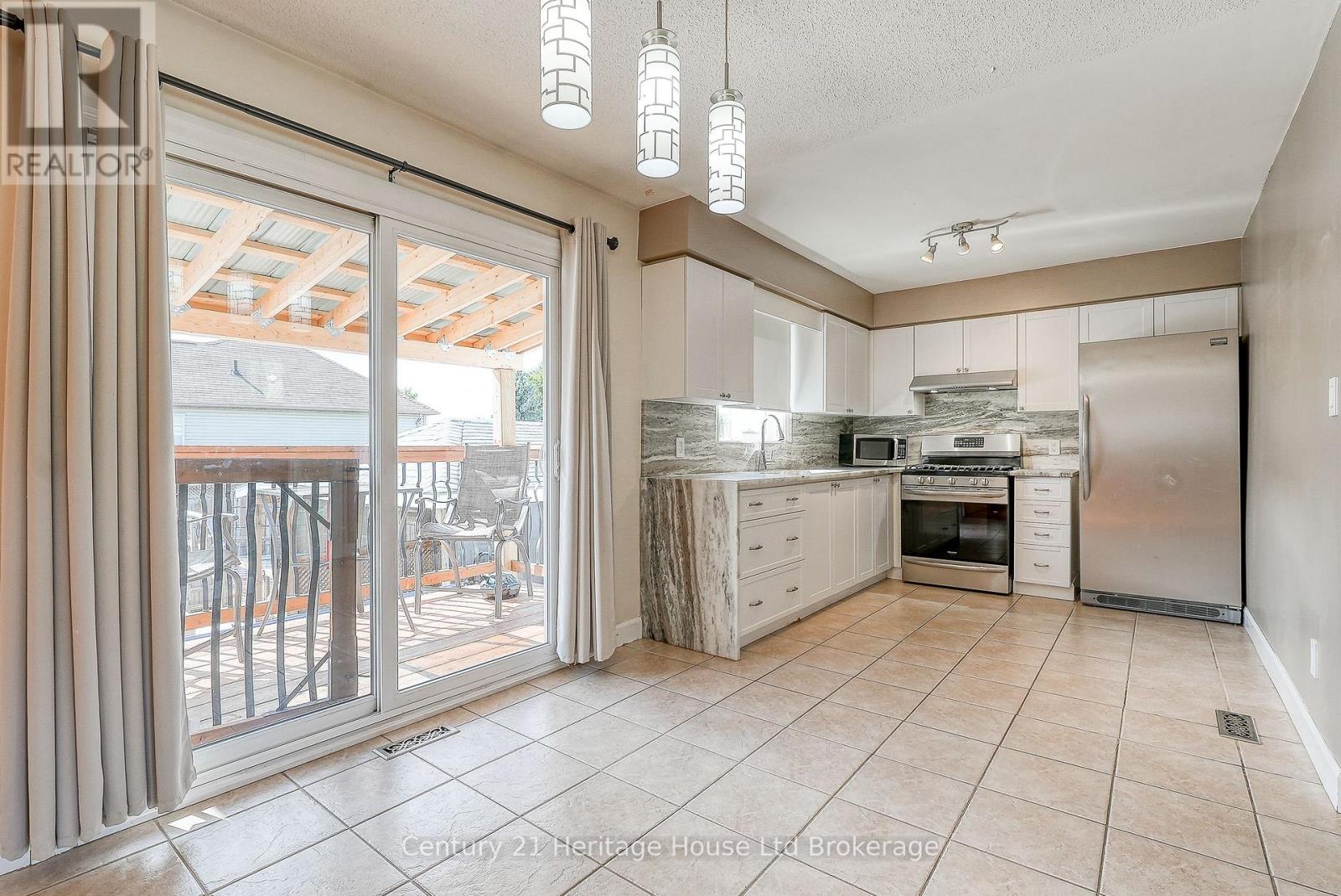 50 Pebble Beach Court, Woodstock, Ontario  N4S 8X2 - Photo 14 - X12473742