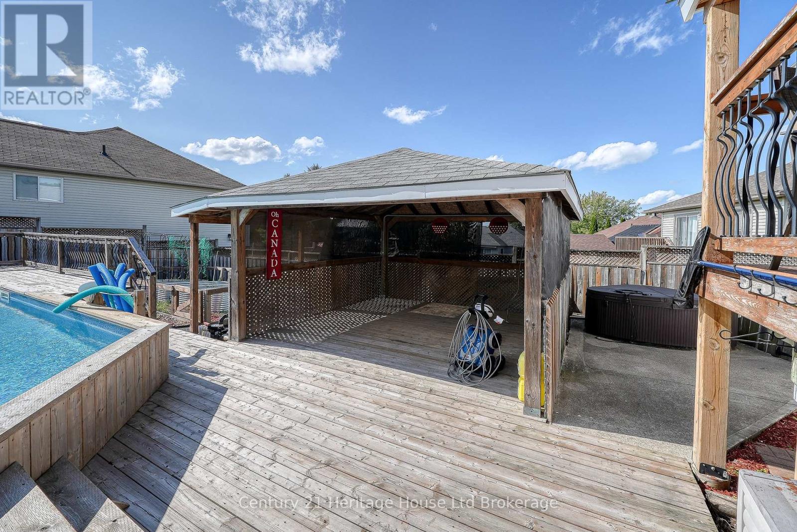 50 Pebble Beach Court, Woodstock, Ontario  N4S 8X2 - Photo 41 - X12473742