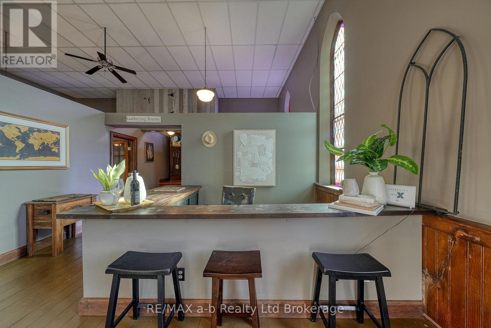 5924 Putnam Road, Thames Centre, Ontario  N0L 2J0 - Photo 12 - X12473804