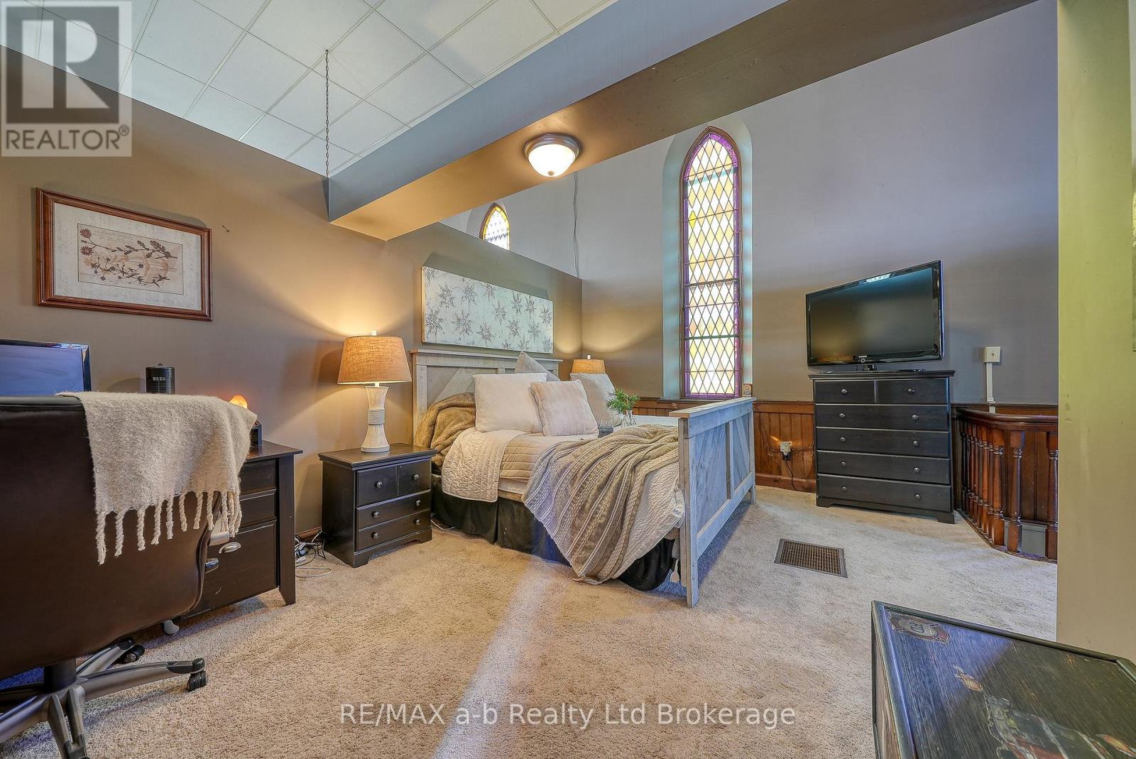 5924 Putnam Road, Thames Centre, Ontario  N0L 2J0 - Photo 16 - X12473804