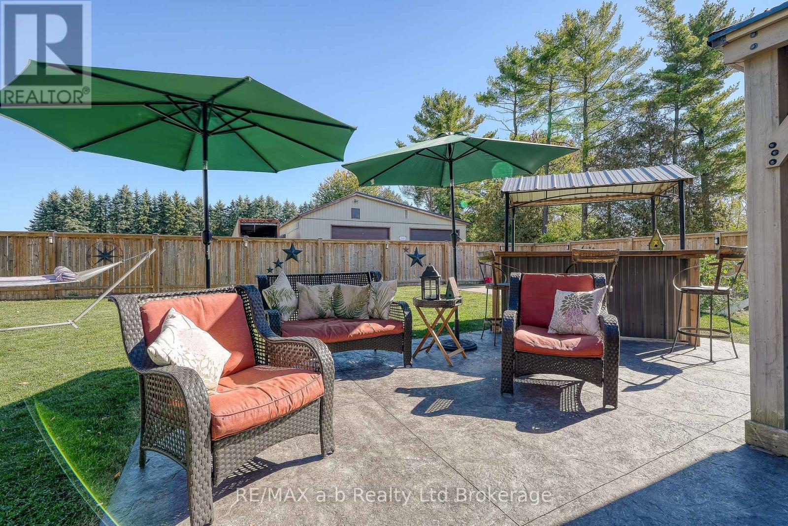 5924 Putnam Road, Thames Centre, Ontario  N0L 2J0 - Photo 34 - X12473804