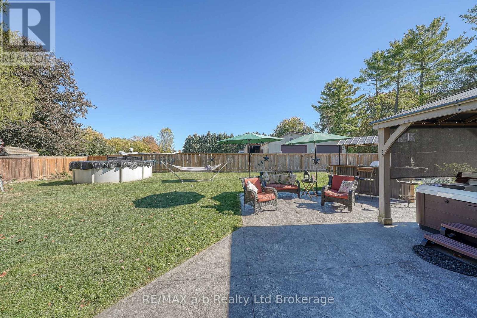 5924 Putnam Road, Thames Centre, Ontario  N0L 2J0 - Photo 36 - X12473804