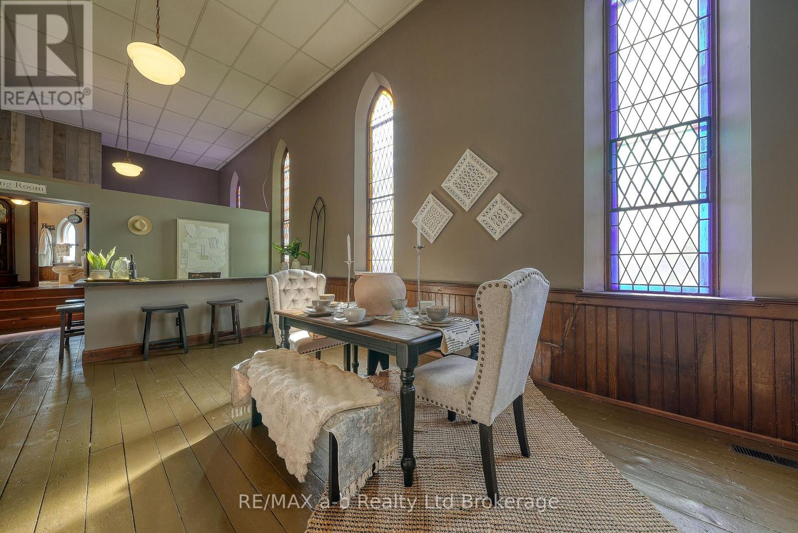 5924 Putnam Road, Thames Centre, Ontario  N0L 2J0 - Photo 8 - X12473804