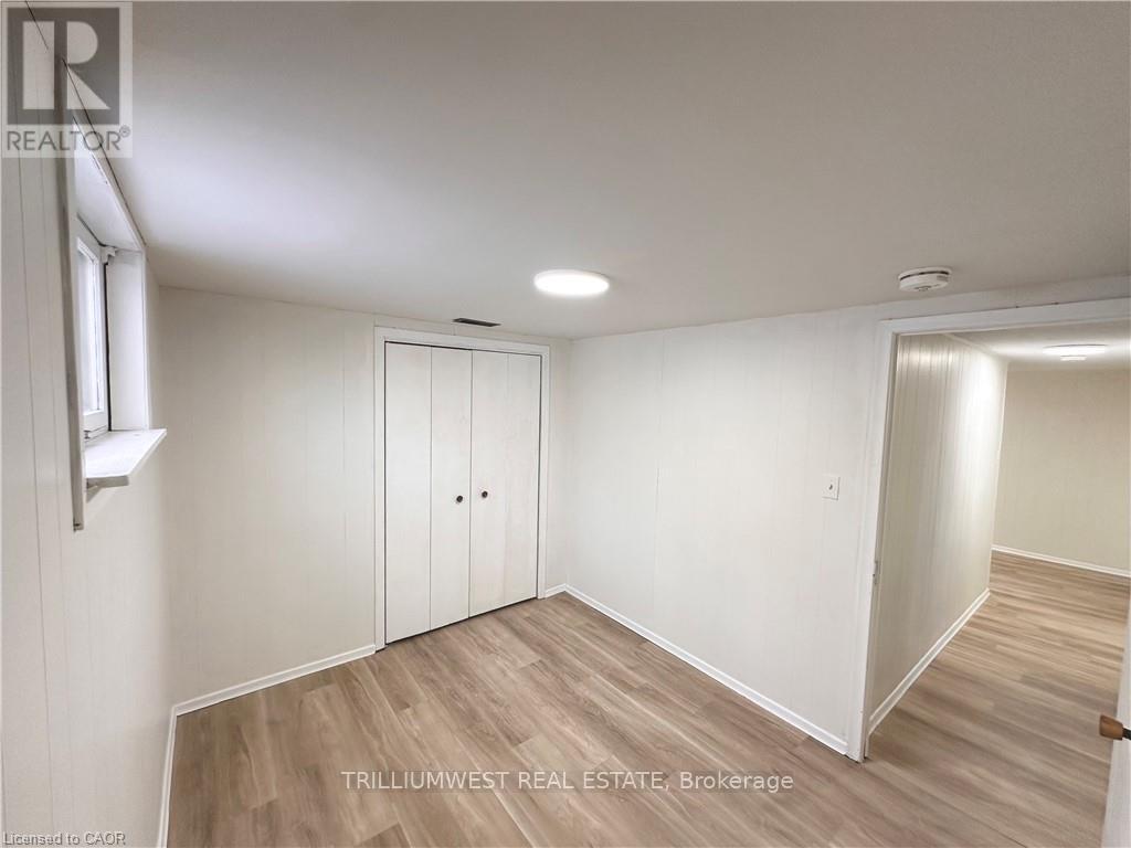 11 Van Horne Place, Kitchener, Ontario  N2P 1J8 - Photo 14 - X12437503
