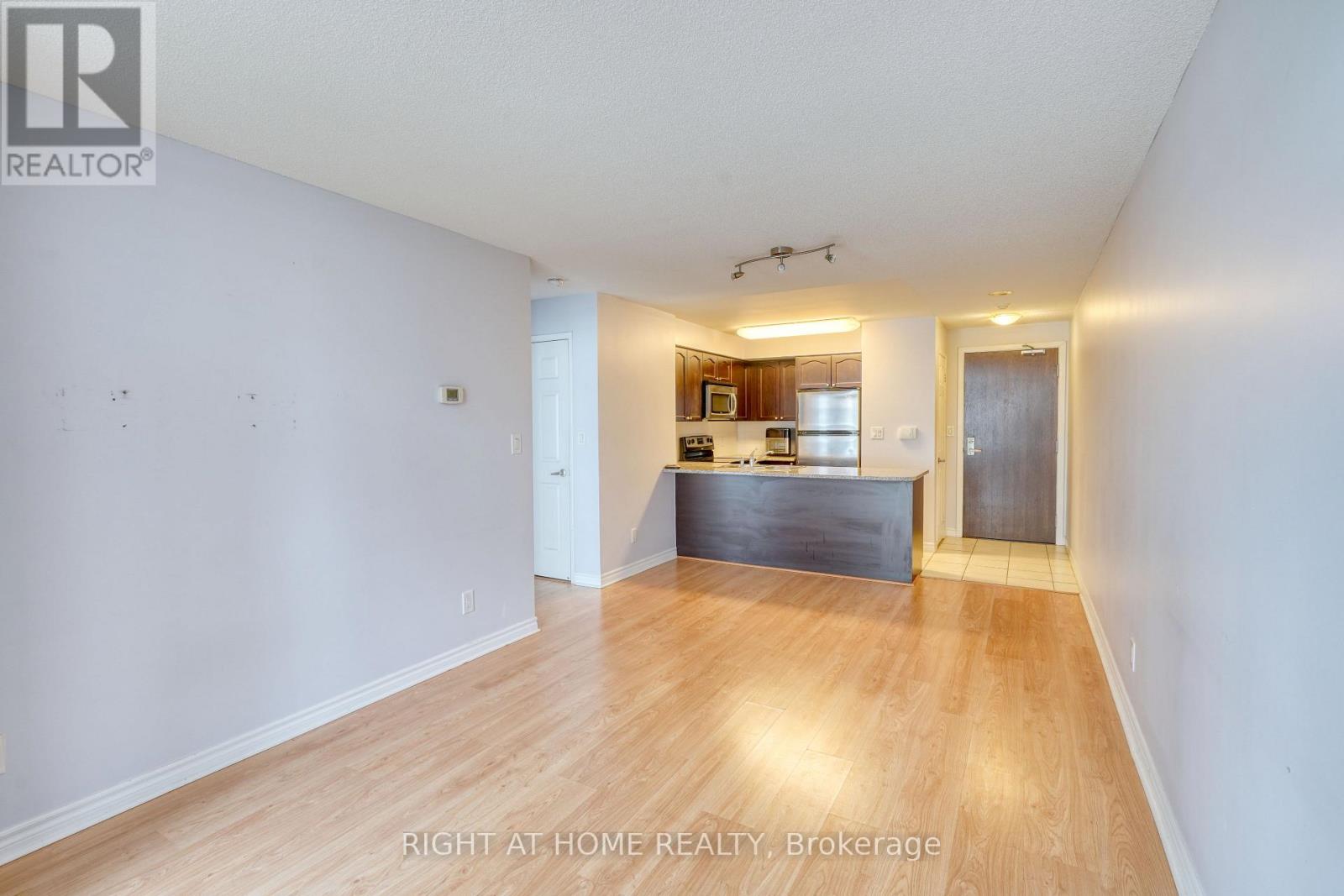 Ph215 - 35 Hollywood Avenue, Toronto, Ontario  M2N 0A9 - Photo 11 - C12473616