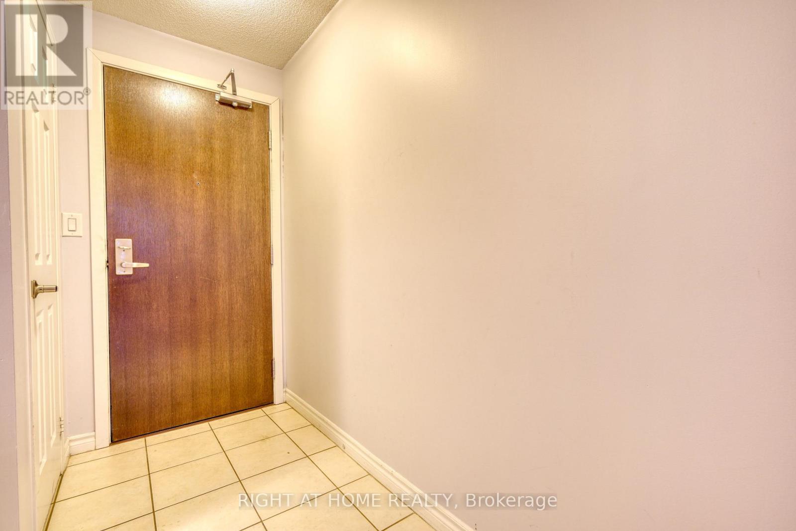 Ph215 - 35 Hollywood Avenue, Toronto, Ontario  M2N 0A9 - Photo 19 - C12473616