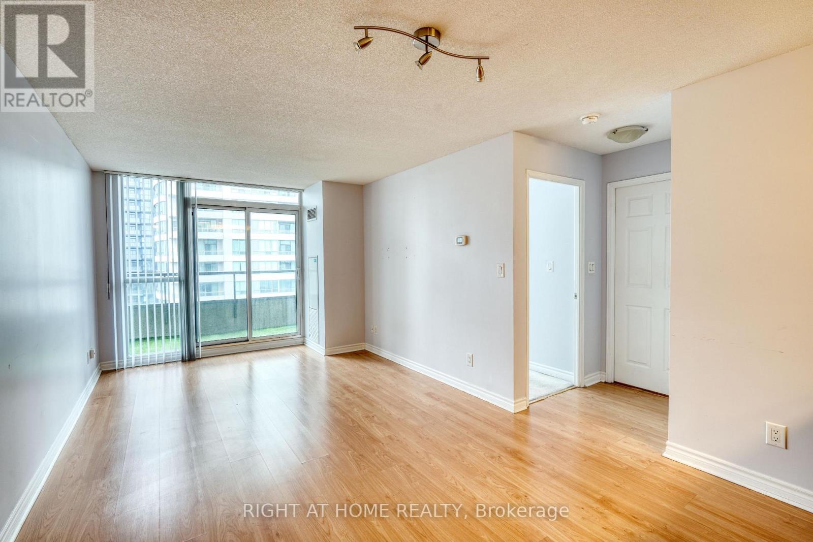 Ph215 - 35 Hollywood Avenue, Toronto, Ontario  M2N 0A9 - Photo 7 - C12473616
