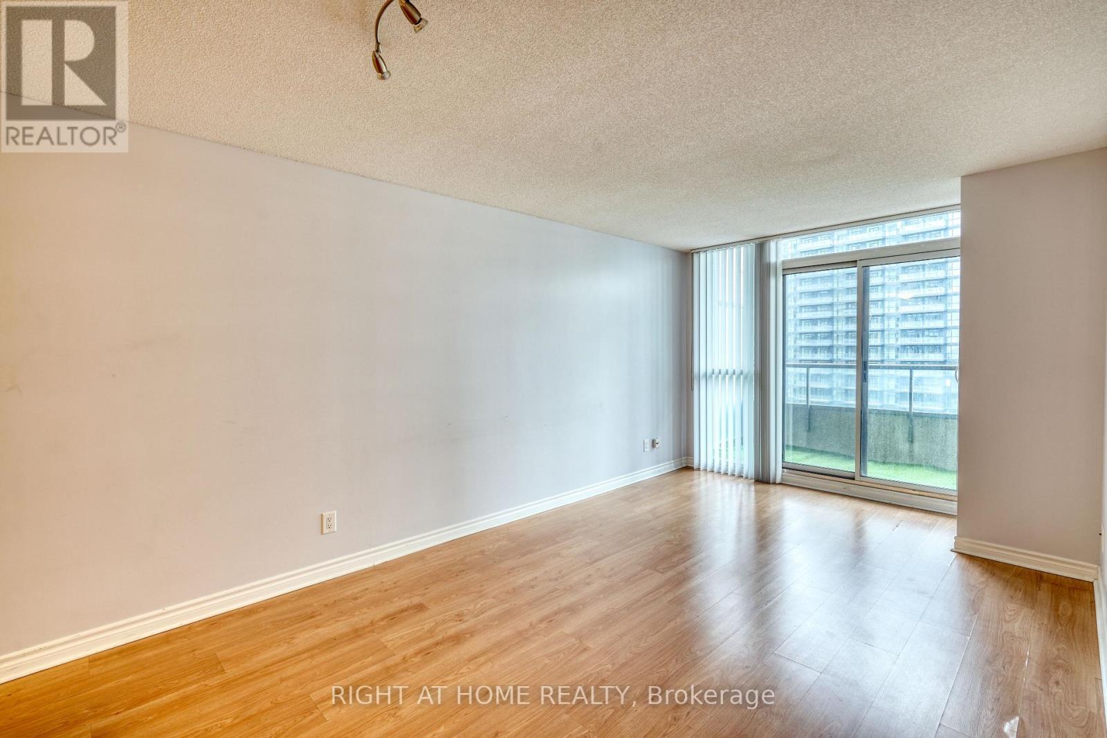 Ph215 - 35 Hollywood Avenue, Toronto, Ontario  M2N 0A9 - Photo 8 - C12473616