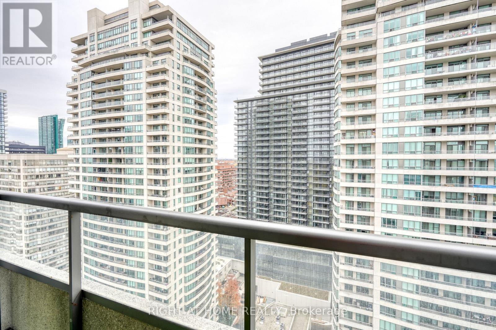 Ph215 - 35 Hollywood Avenue, Toronto, Ontario  M2N 0A9 - Photo 9 - C12473616