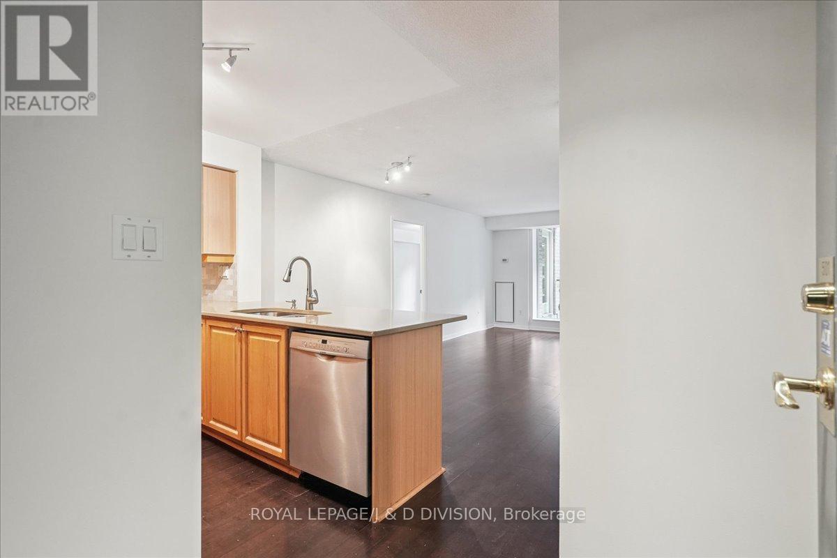 501 - 188 Redpath Avenue, Toronto, Ontario  M4P 3J2 - Photo 8 - C12473617