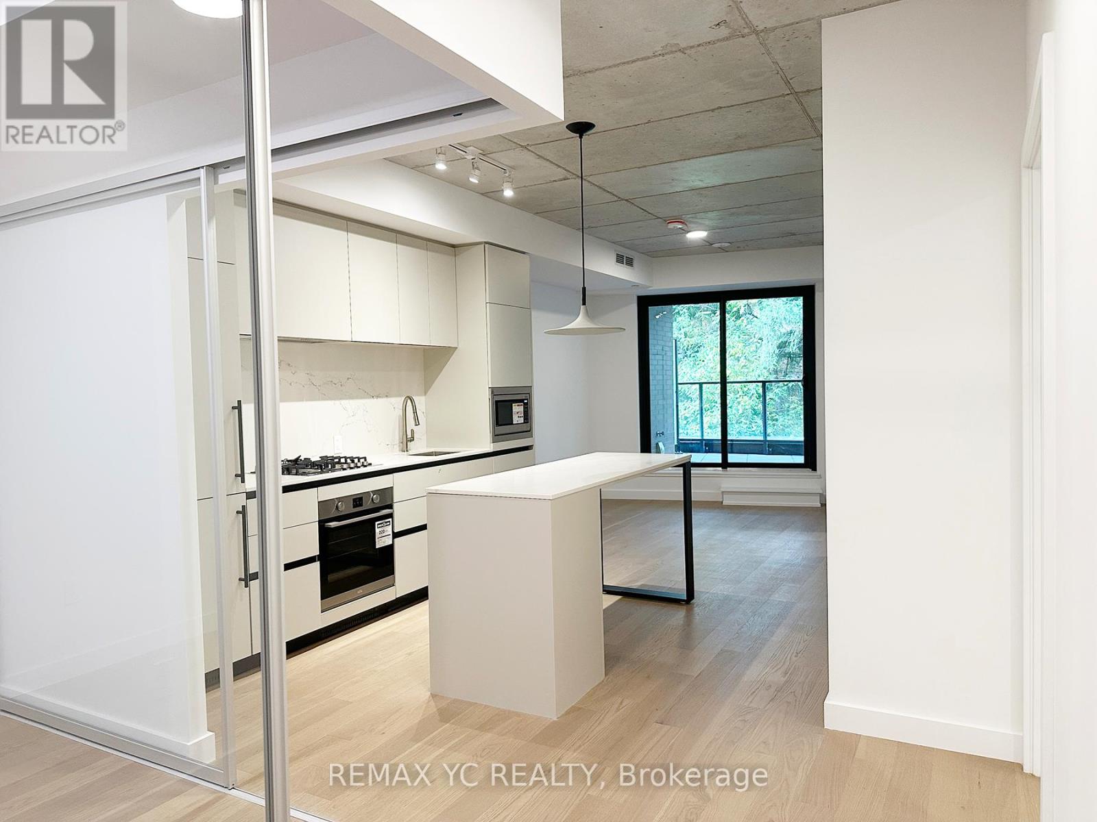 214 - 1720 Bayview Avenue, Toronto, Ontario  M4G 3C4 - Photo 4 - C12473624