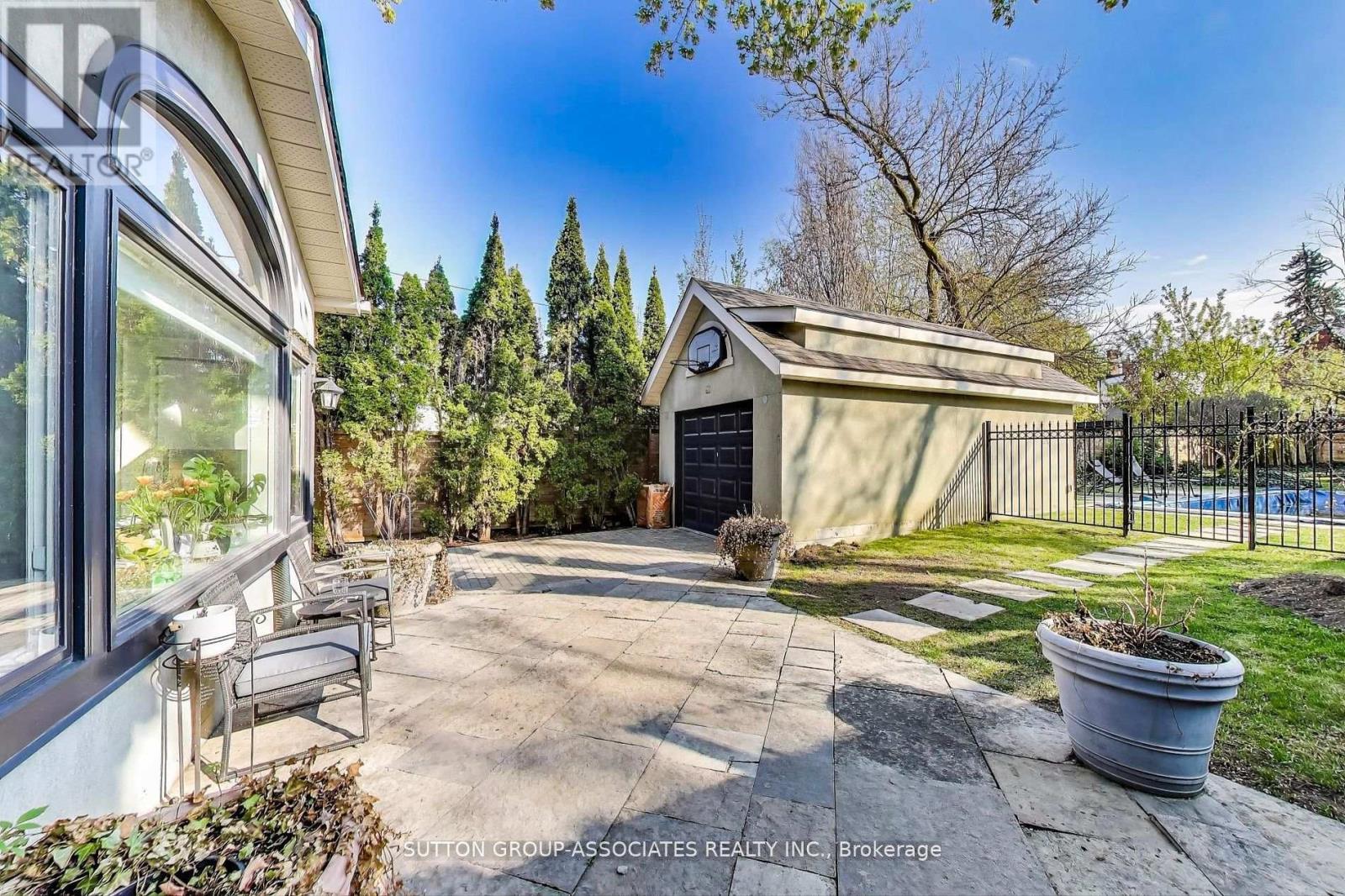 202 Forest Hill Road, Toronto, Ontario  M5P 2N4 - Photo 16 - C12473687