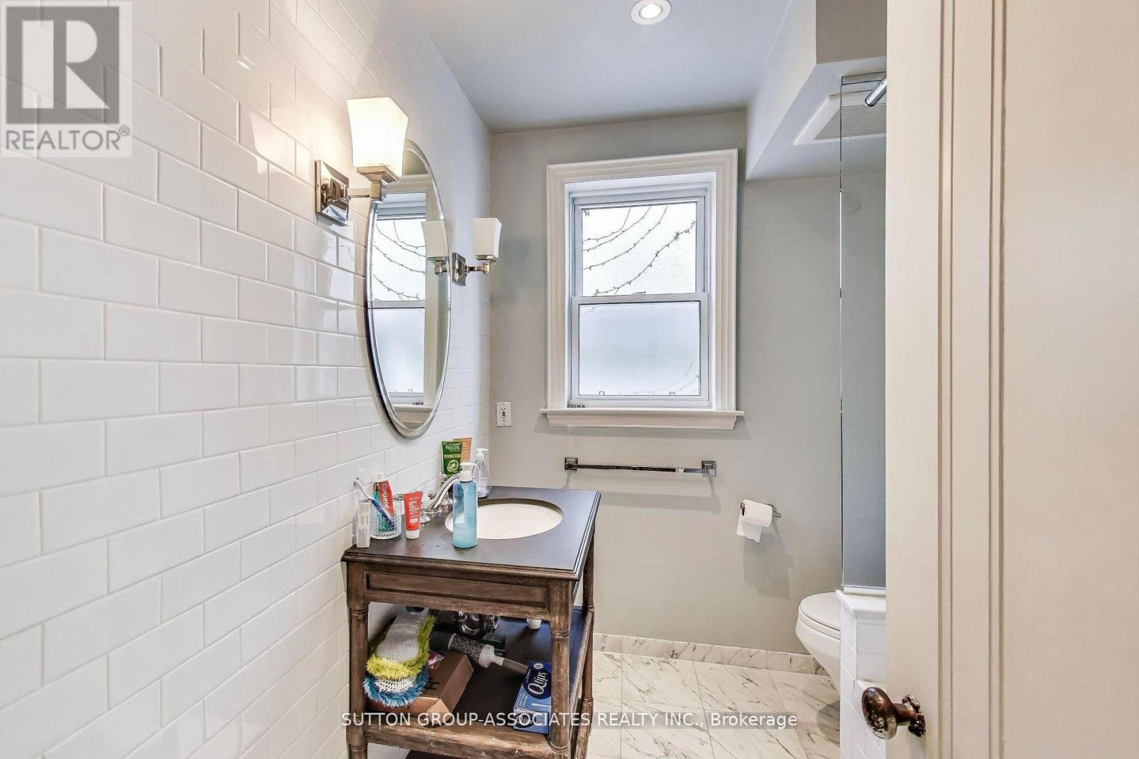 202 Forest Hill Road, Toronto, Ontario  M5P 2N4 - Photo 28 - C12473687